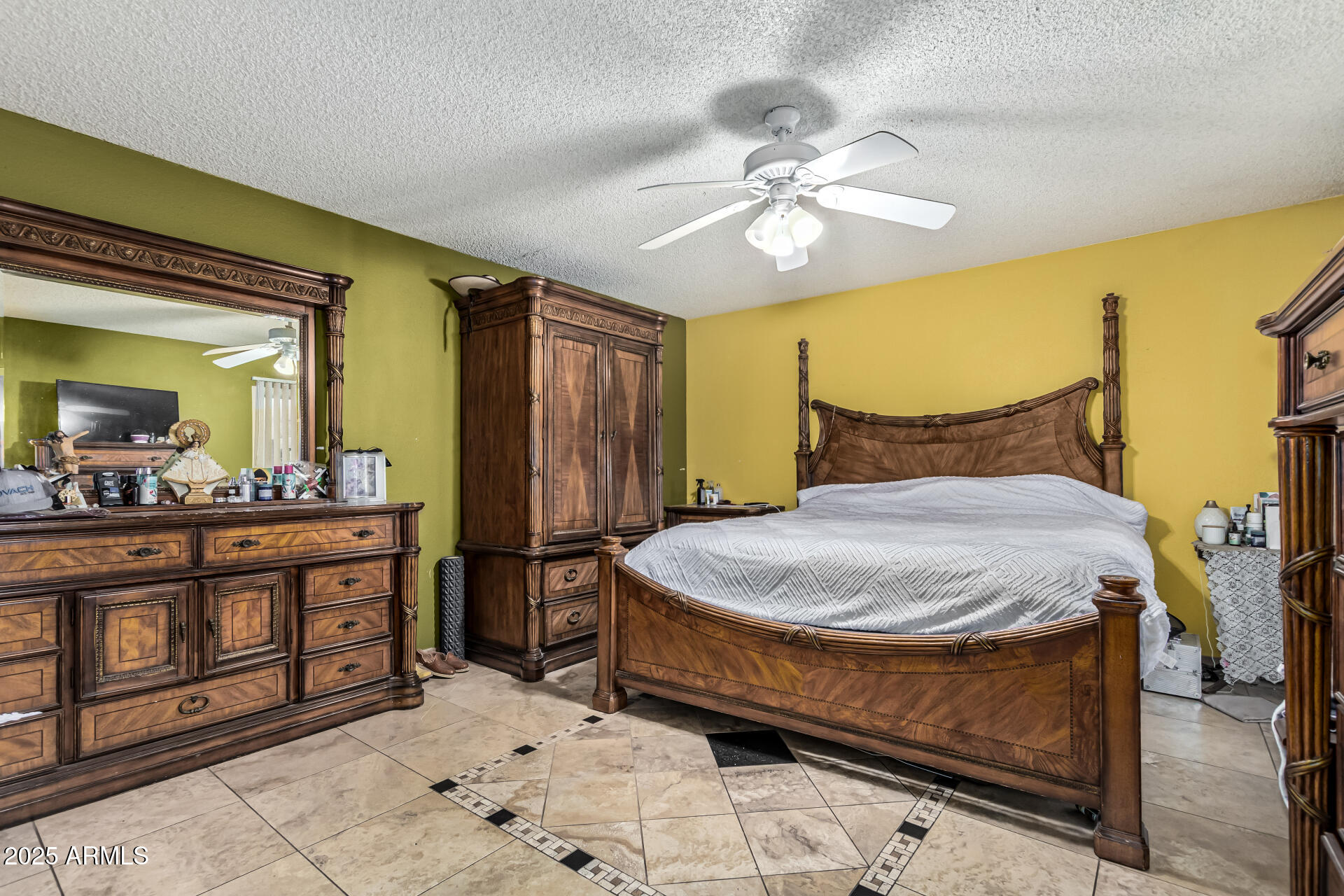 1203 W ALAMO Drive, Chandler