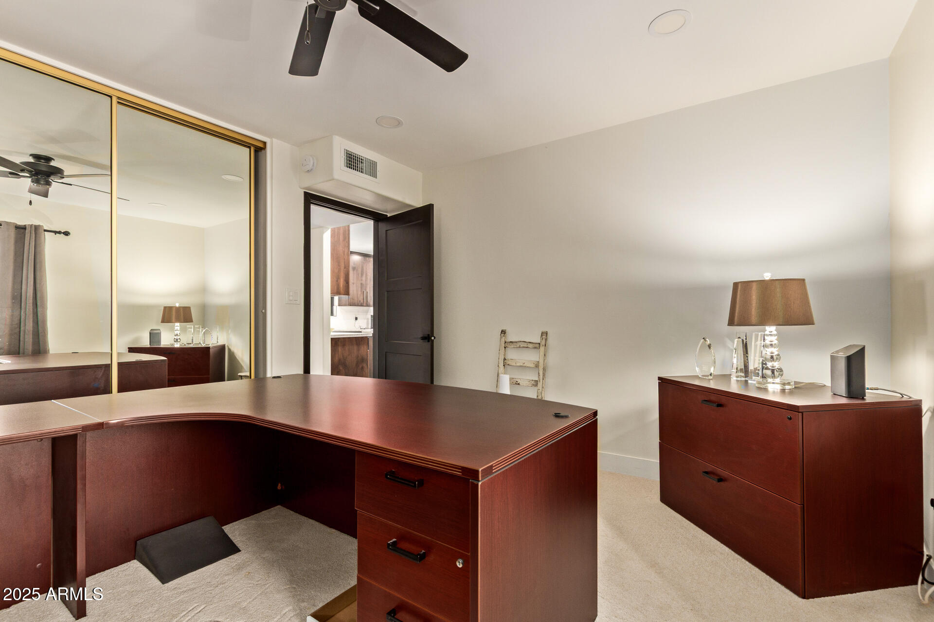 2111 W MARLETTE Avenue