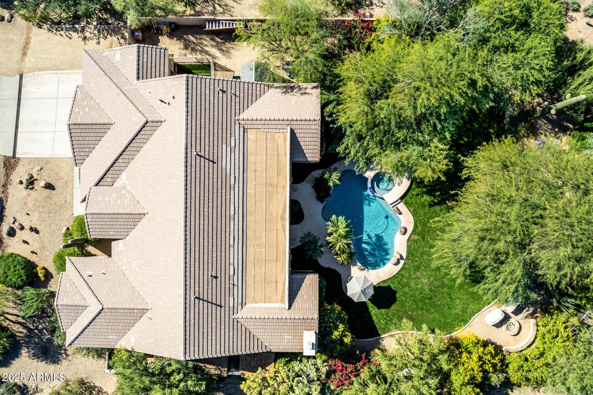 7492 E RED BIRD Road