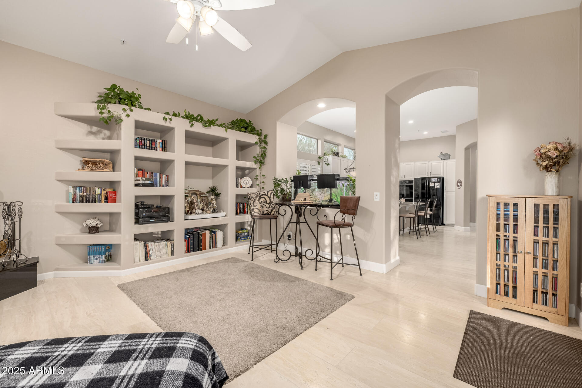 7492 E RED BIRD Road