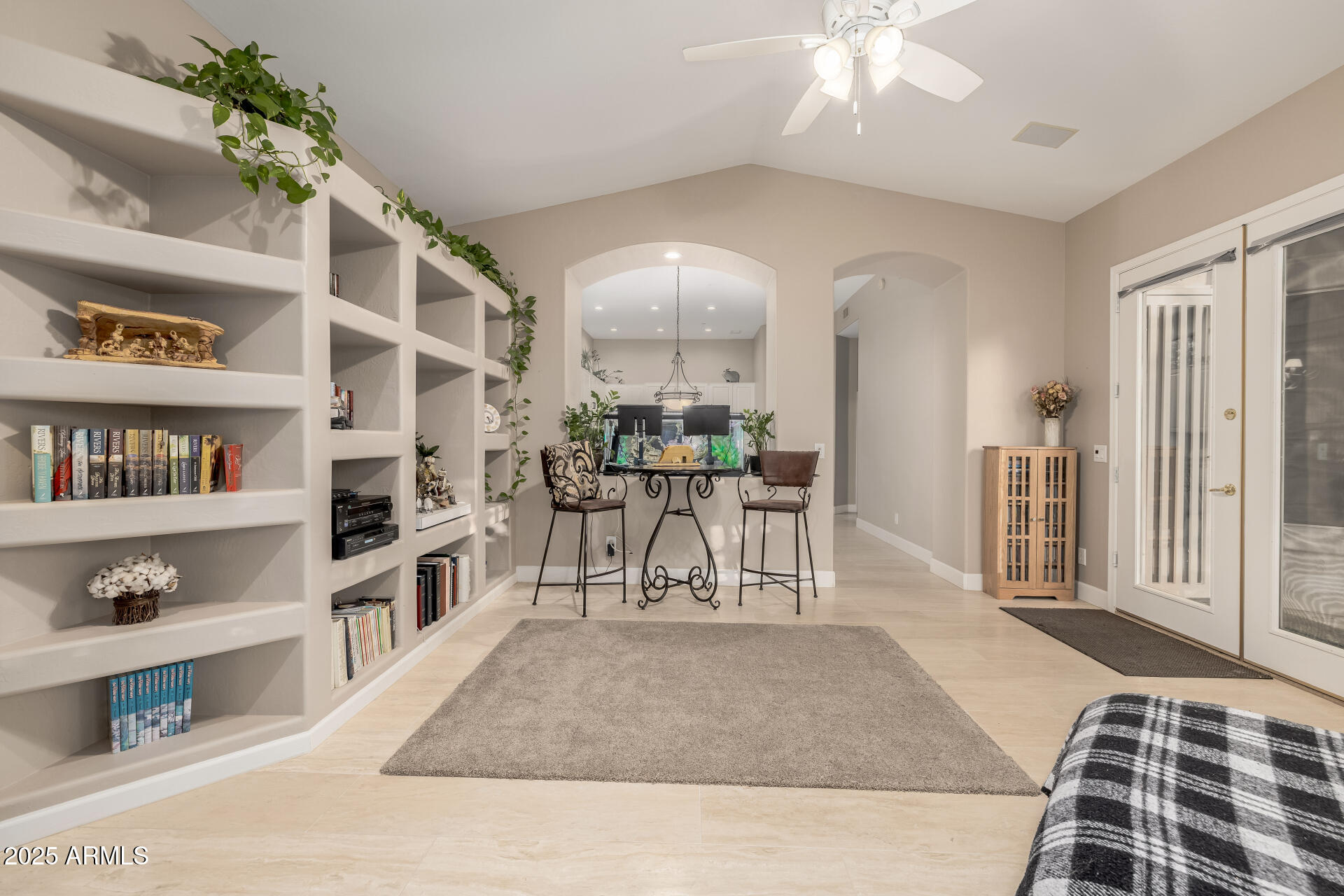 7492 E RED BIRD Road