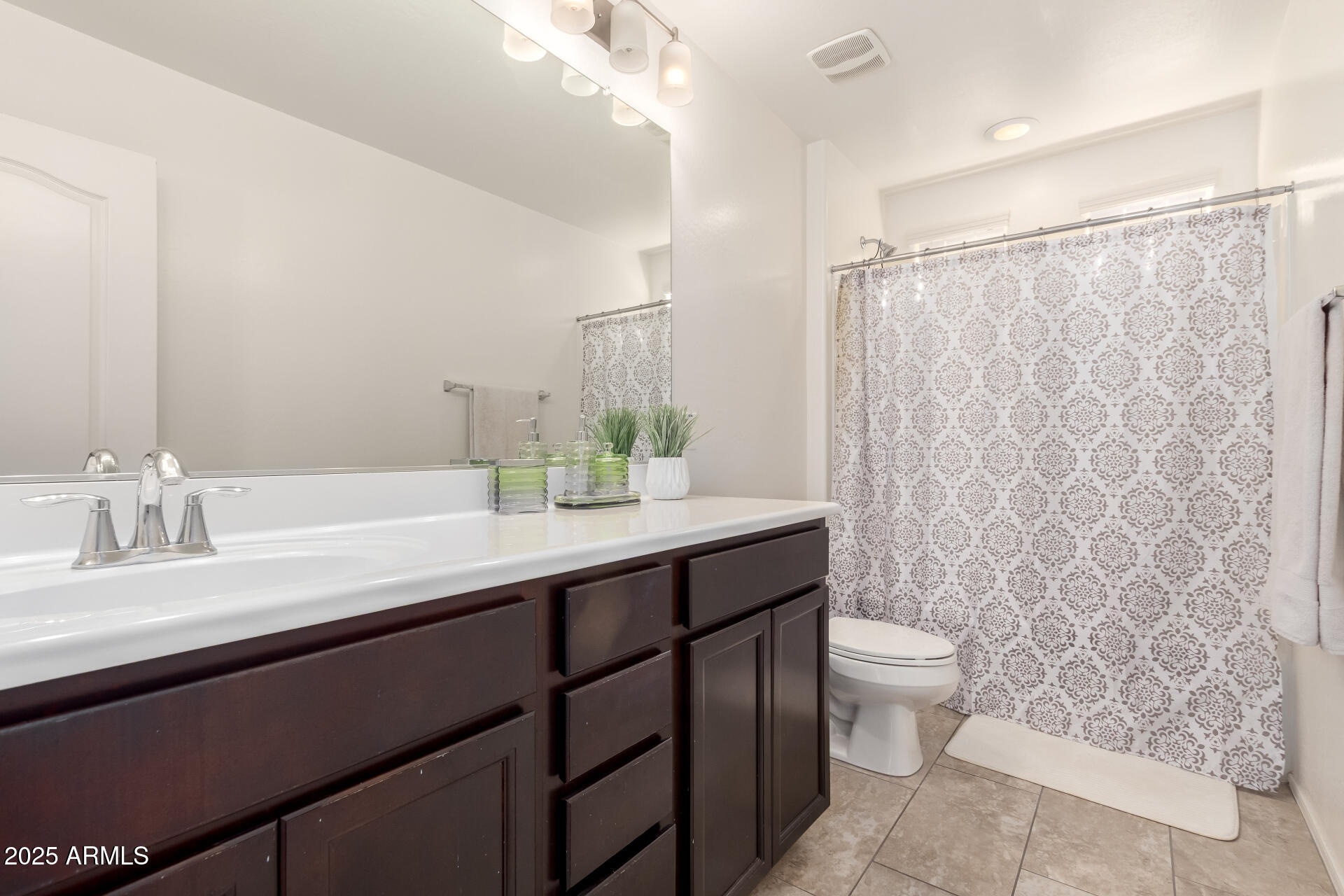 2665 E GILLCREST Road, Gilbert