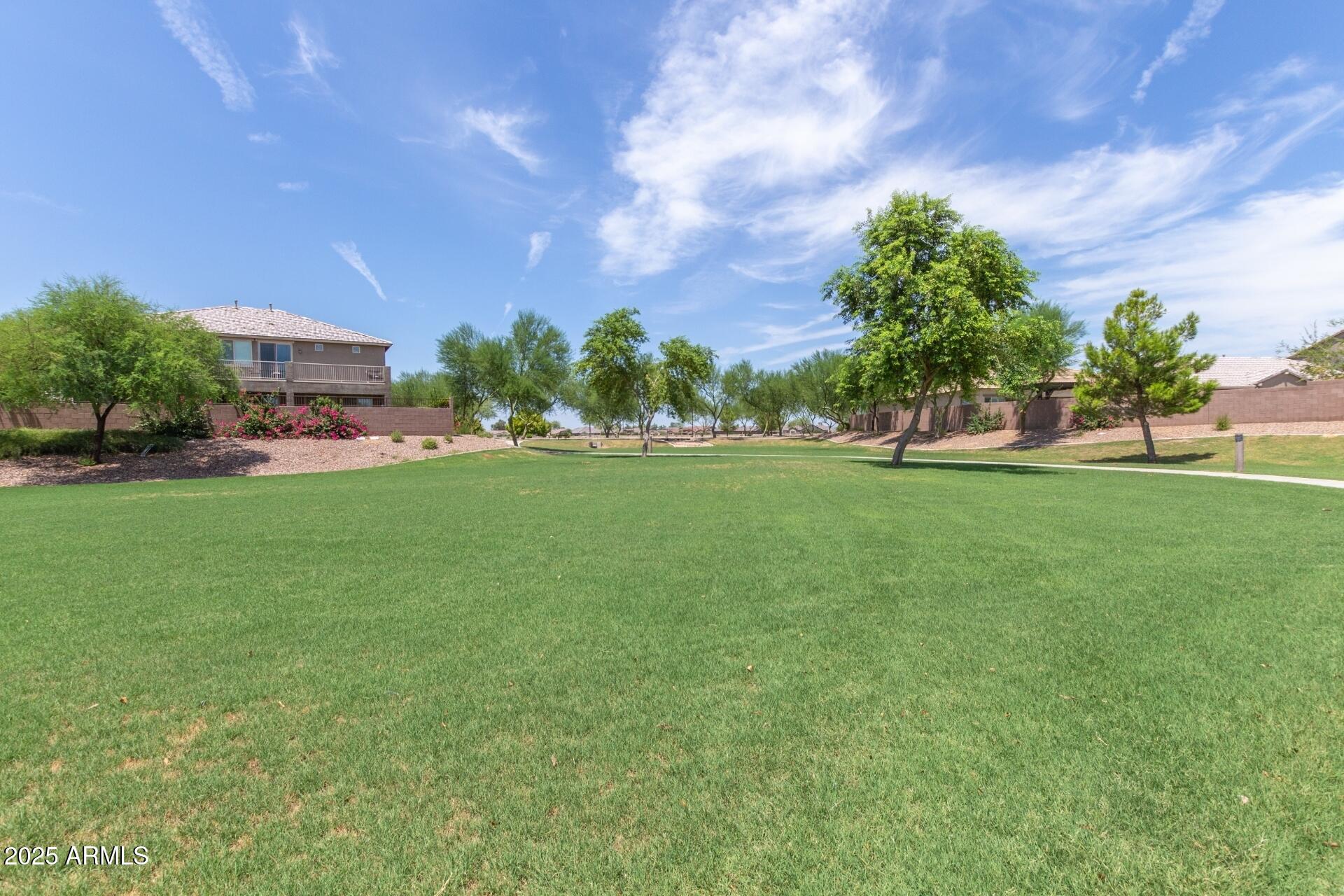 2665 E GILLCREST Road, Gilbert