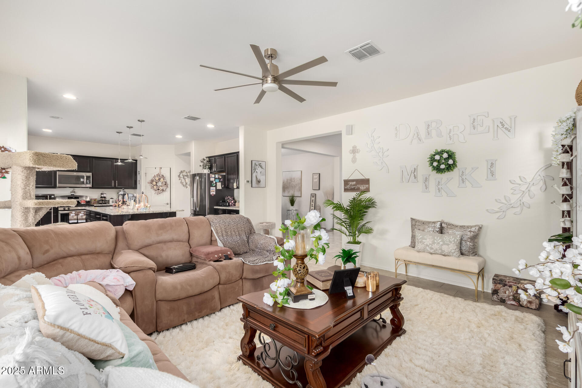 2665 E GILLCREST Road, Gilbert