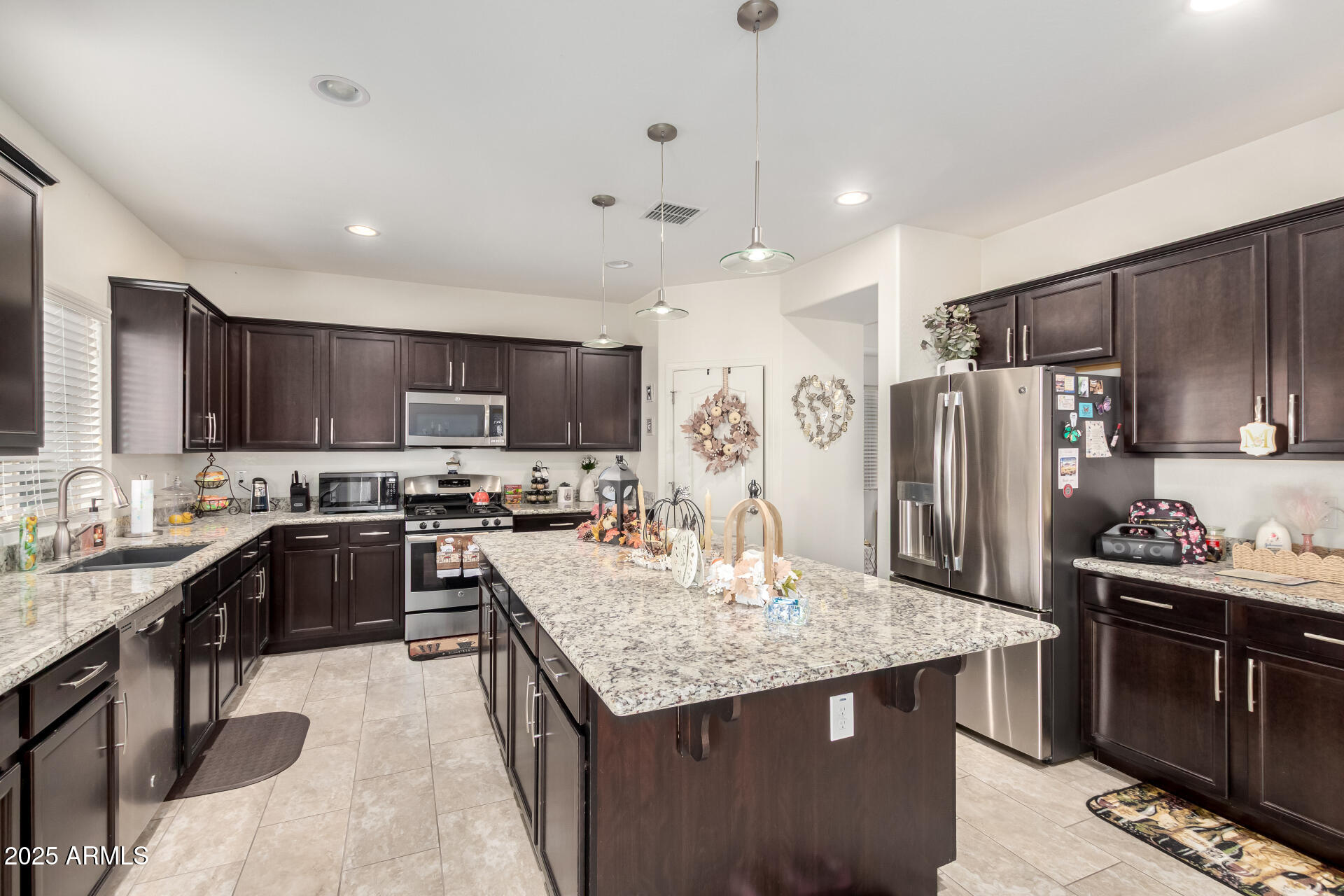 2665 E GILLCREST Road, Gilbert