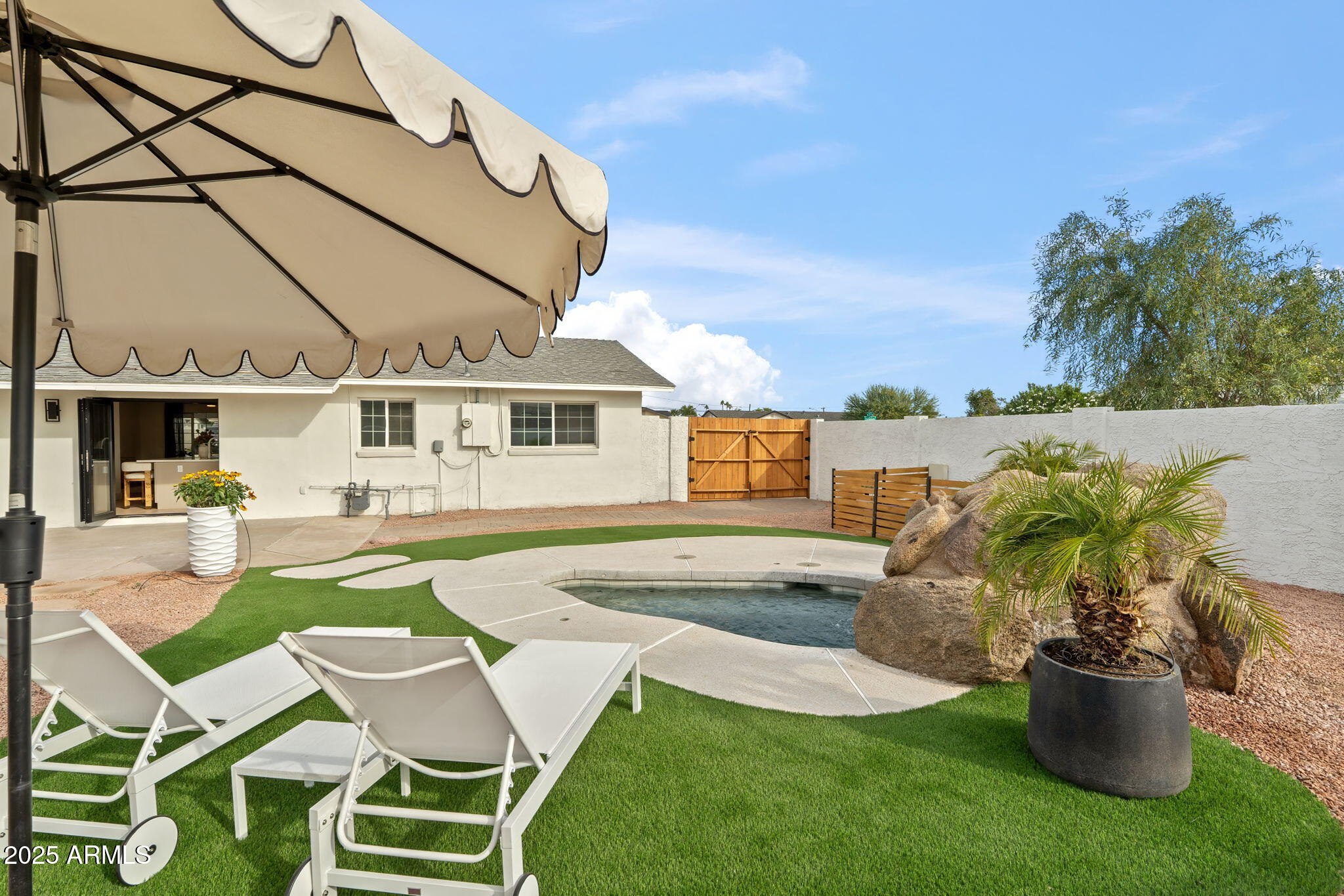 7255 E CORONADO Road