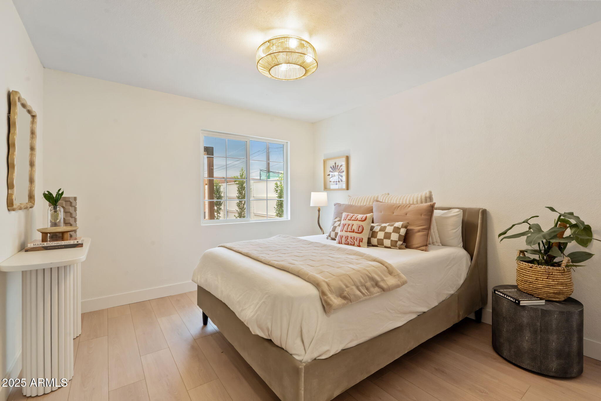 7255 E CORONADO Road