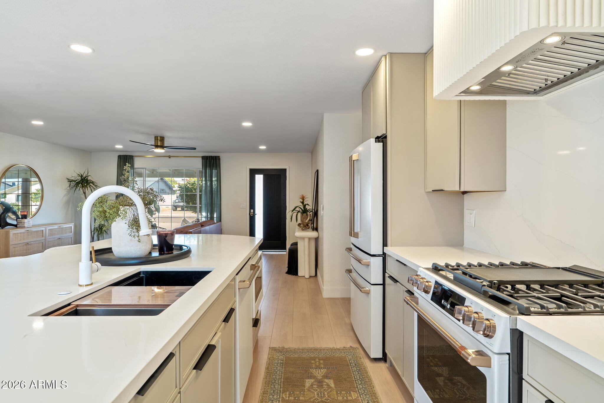 7255 E CORONADO Road