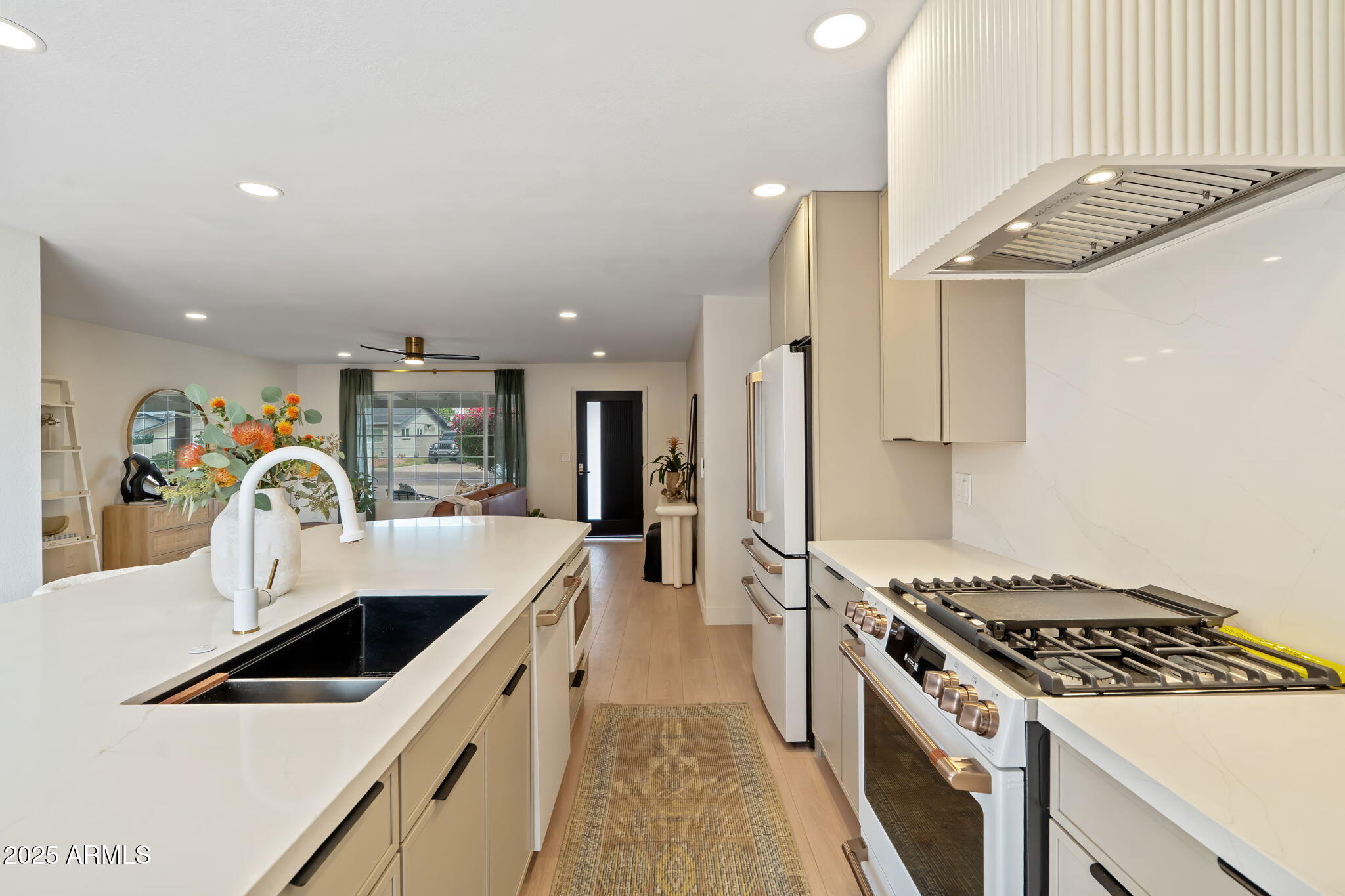 7255 E CORONADO Road