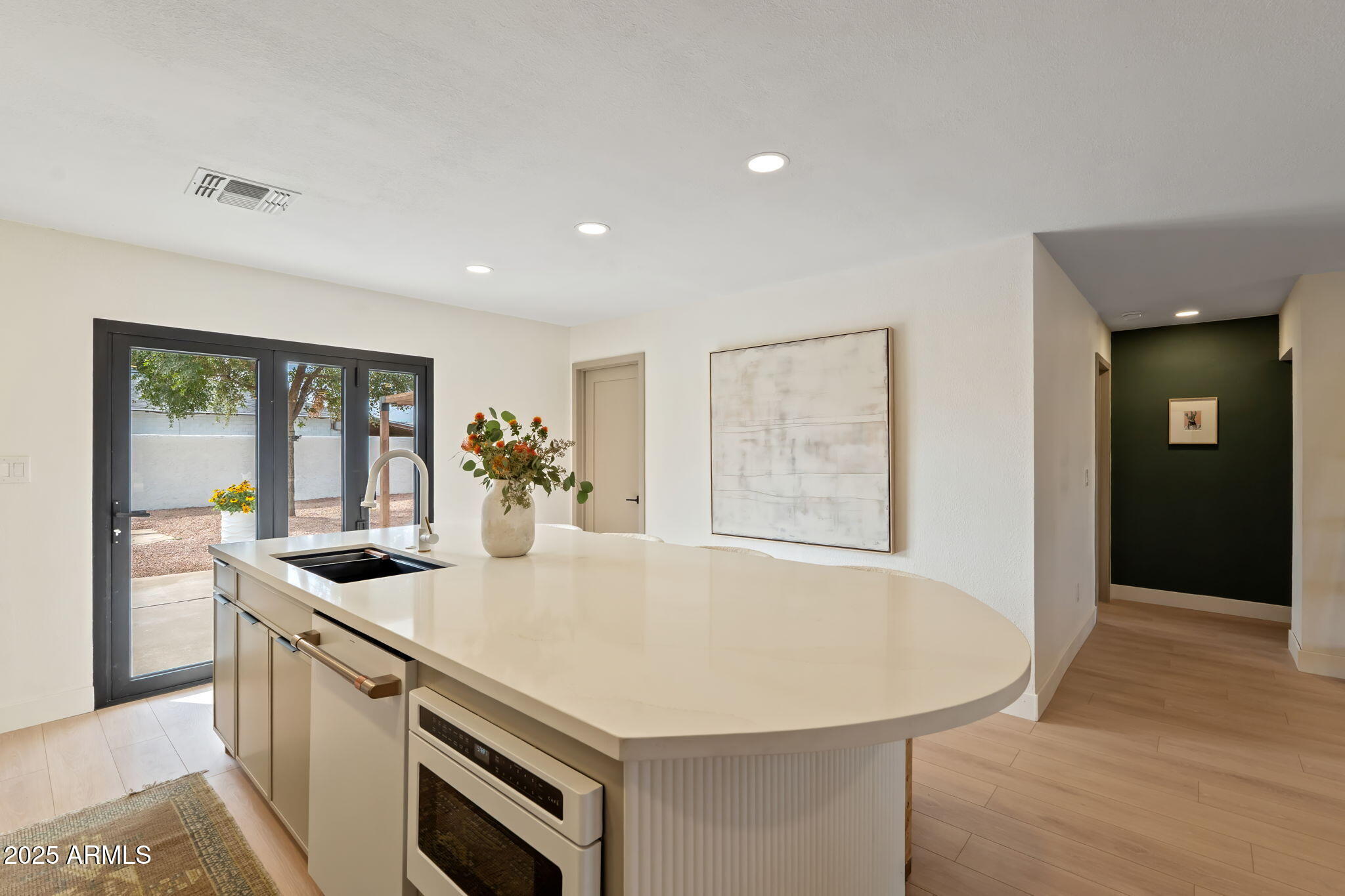 7255 E CORONADO Road