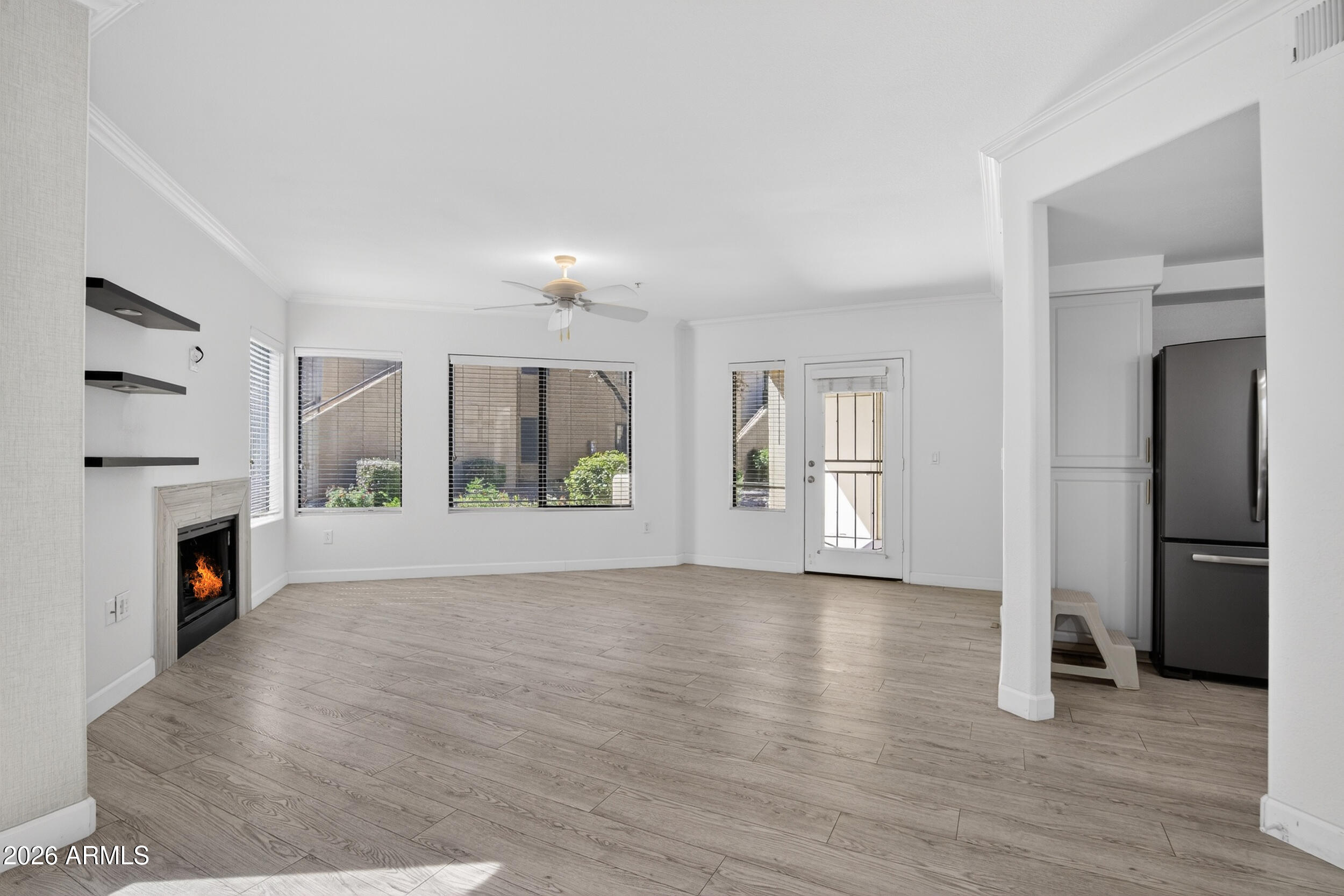 7575 E INDIAN BEND Road, 1055