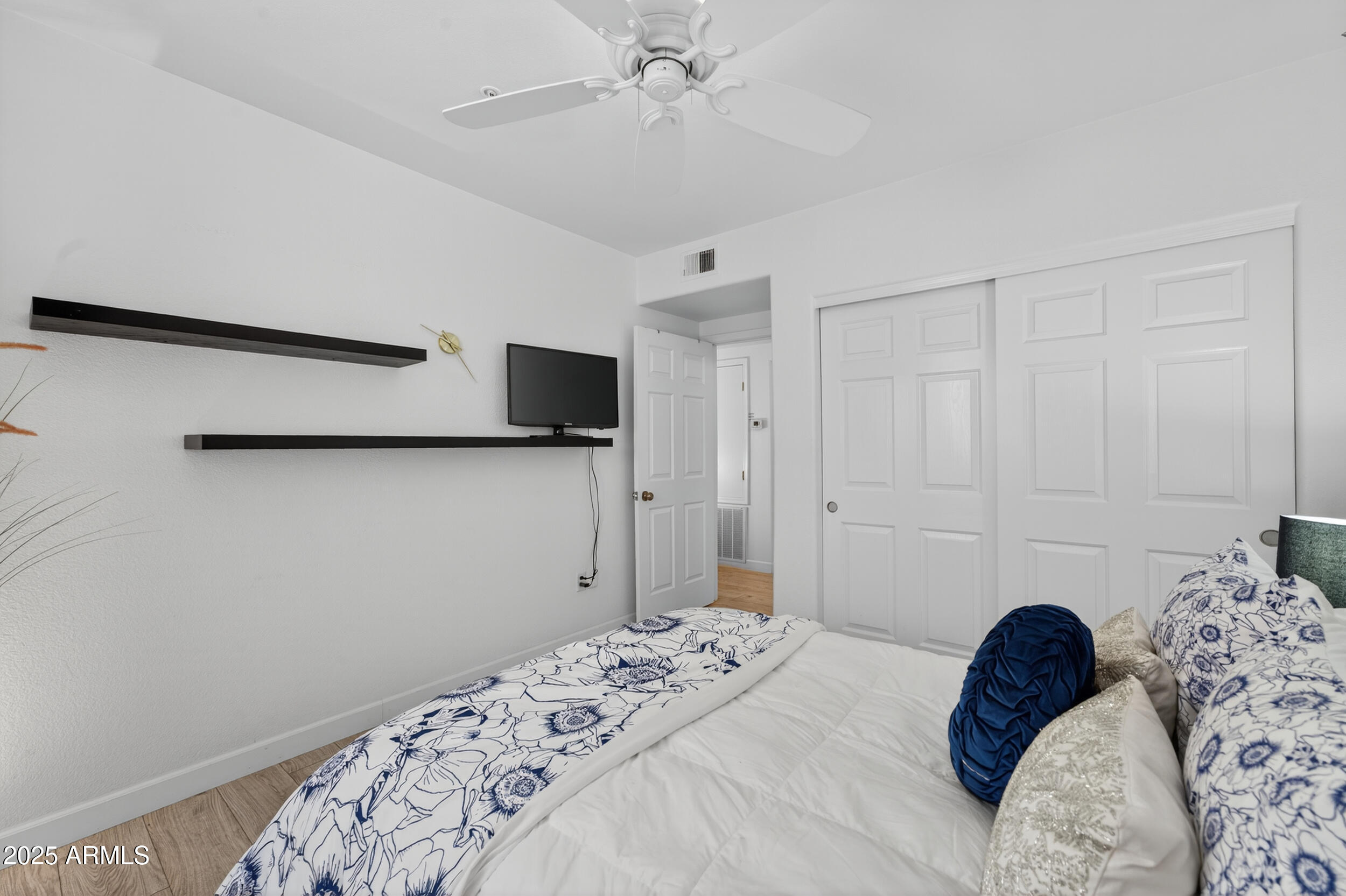 7575 E INDIAN BEND Road, 1055