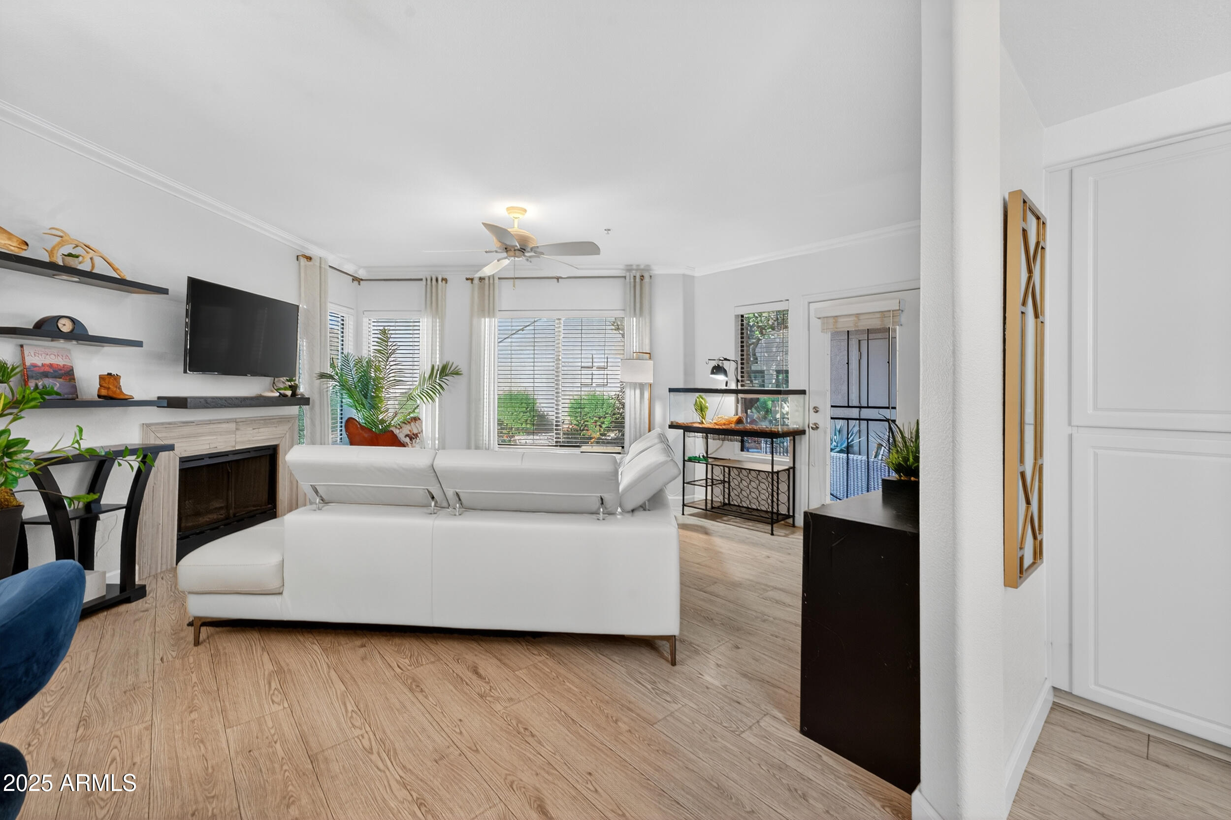 7575 E INDIAN BEND Road, 1055