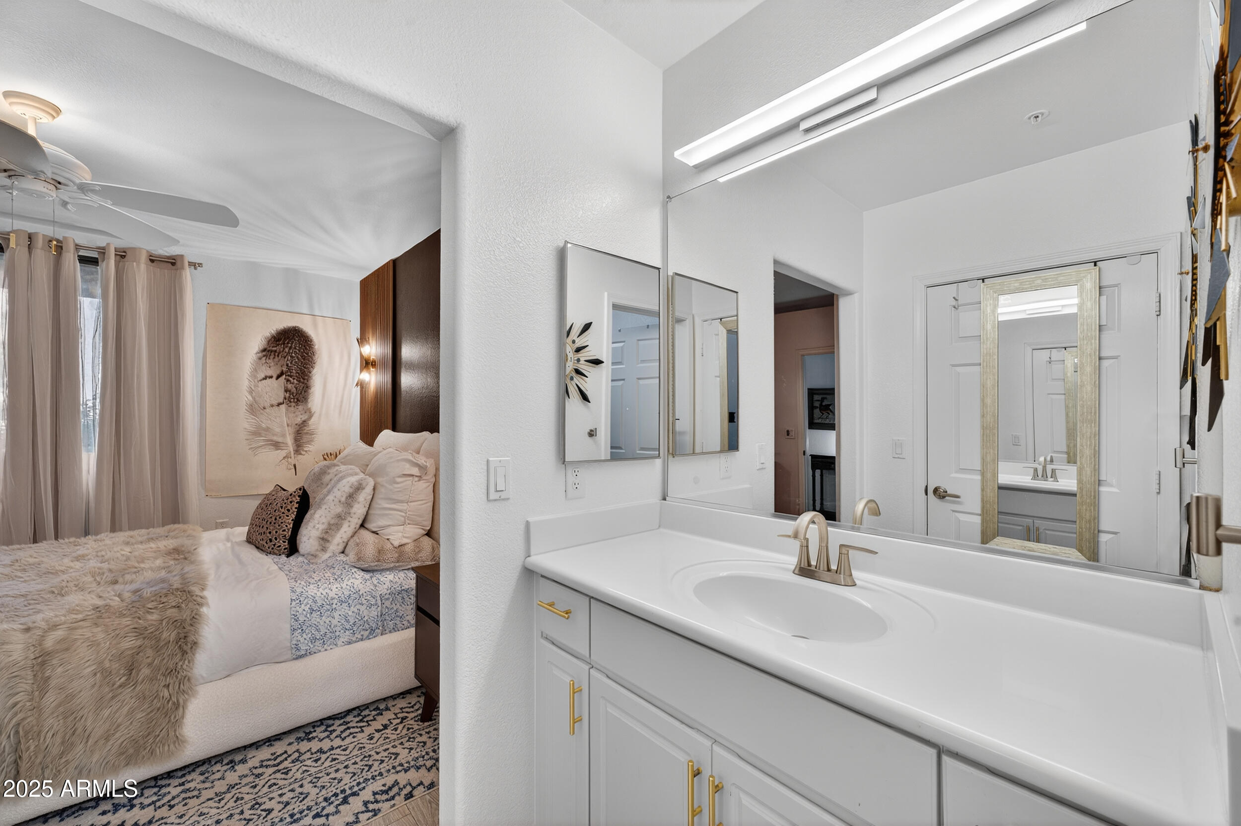 7575 E INDIAN BEND Road, 1055