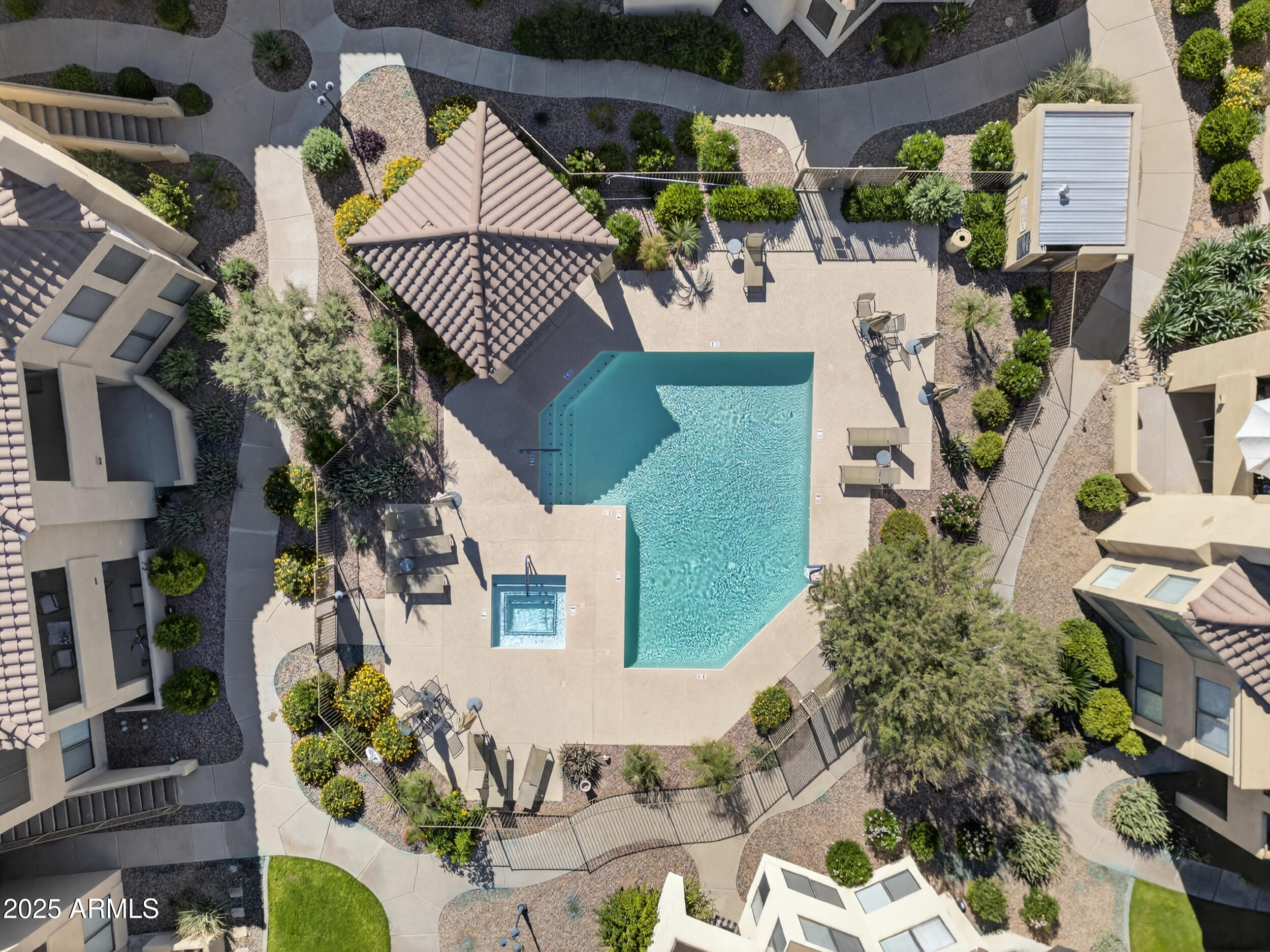 7575 E INDIAN BEND Road, 1055