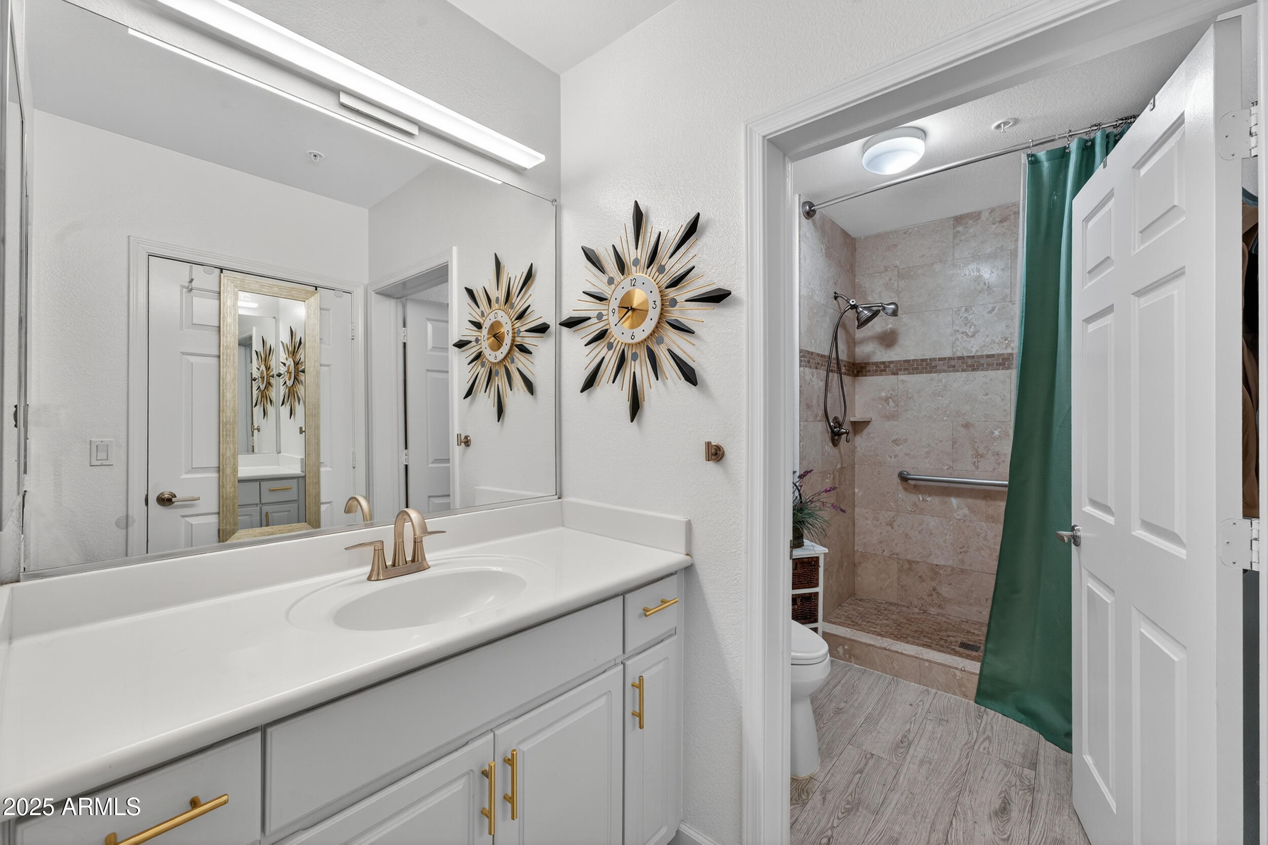 7575 E INDIAN BEND Road, 1055