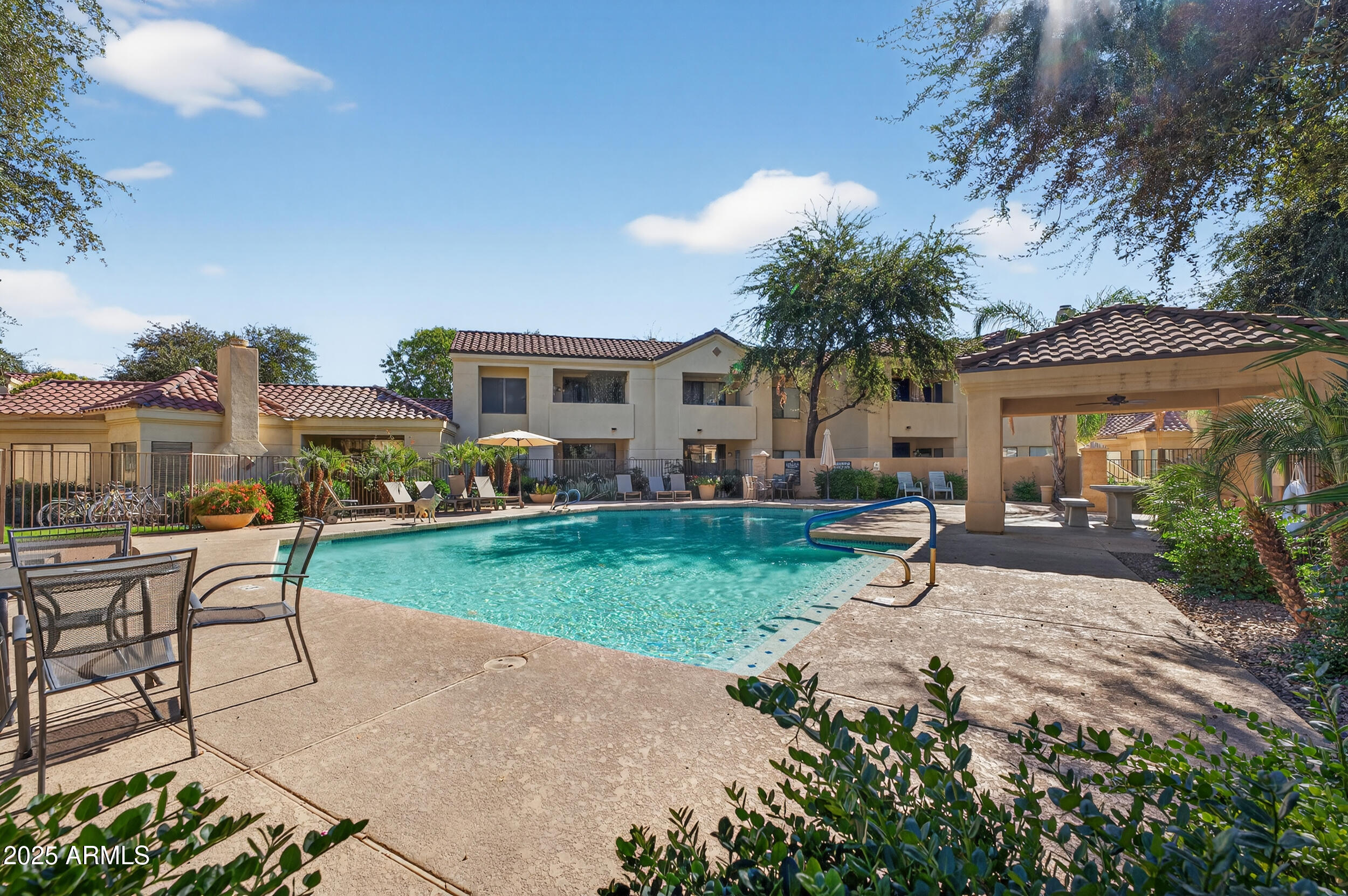 7575 E INDIAN BEND Road, 1055