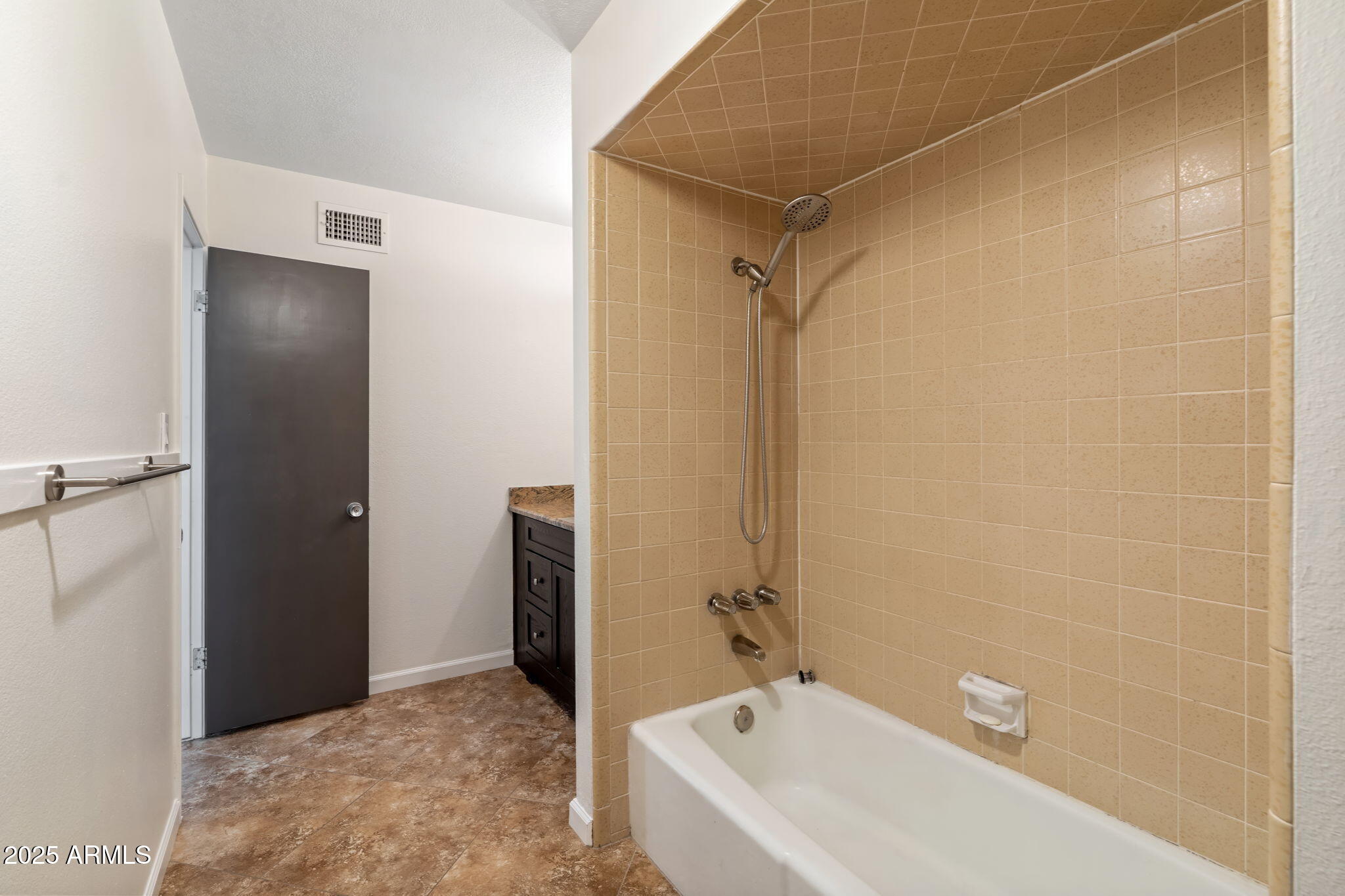 5418 E WETHERSFIELD Road