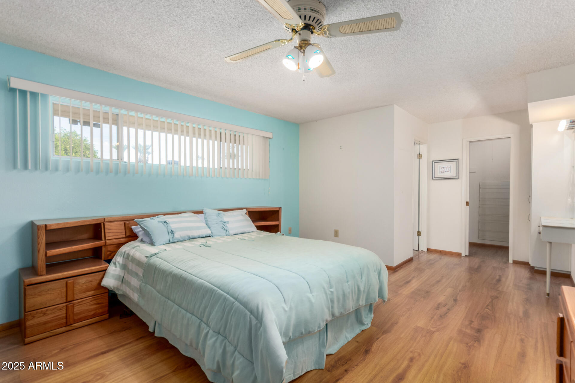 10304 W KINGSWOOD Circle