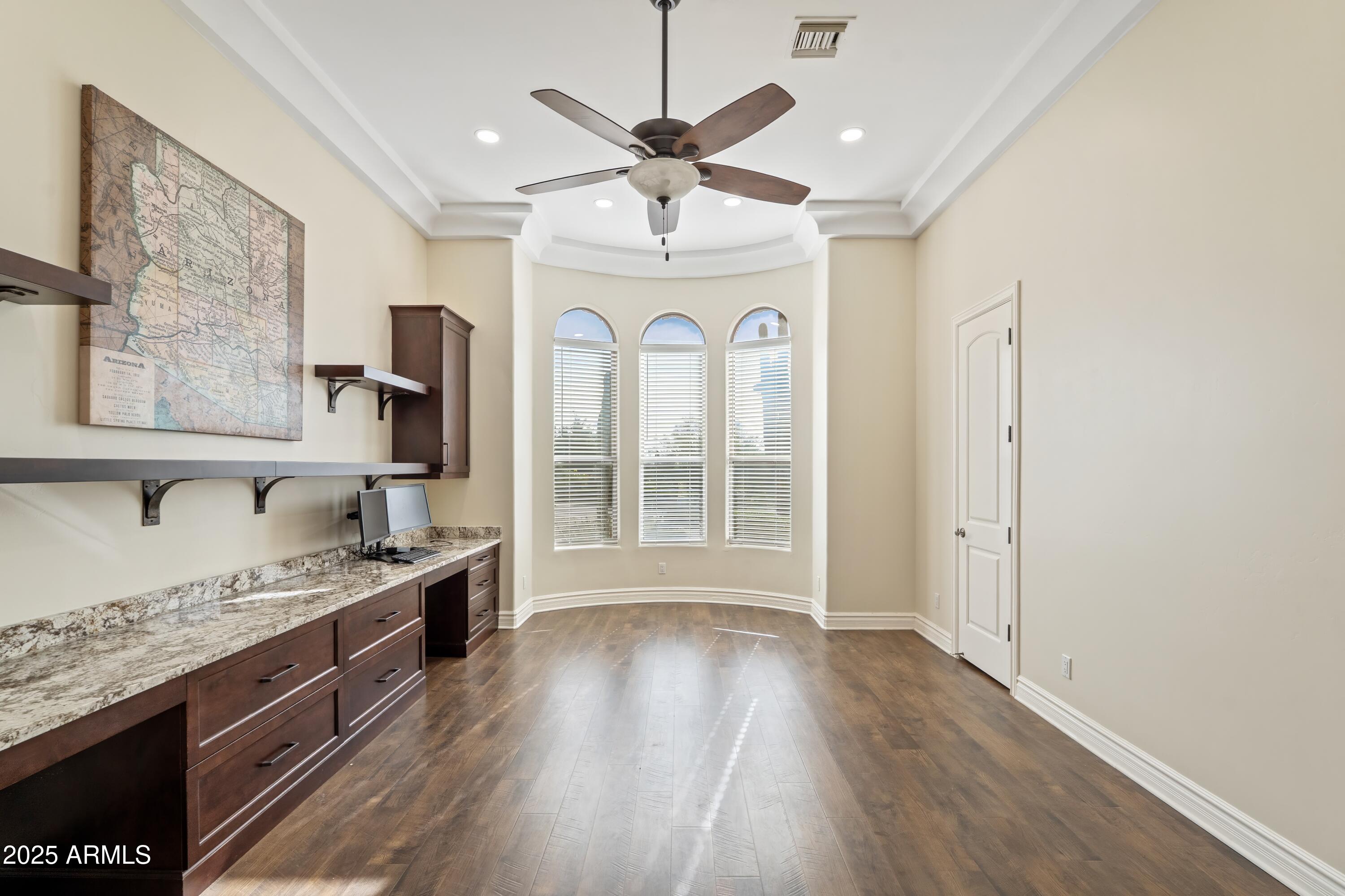 6938 E LOMAS VERDES Drive