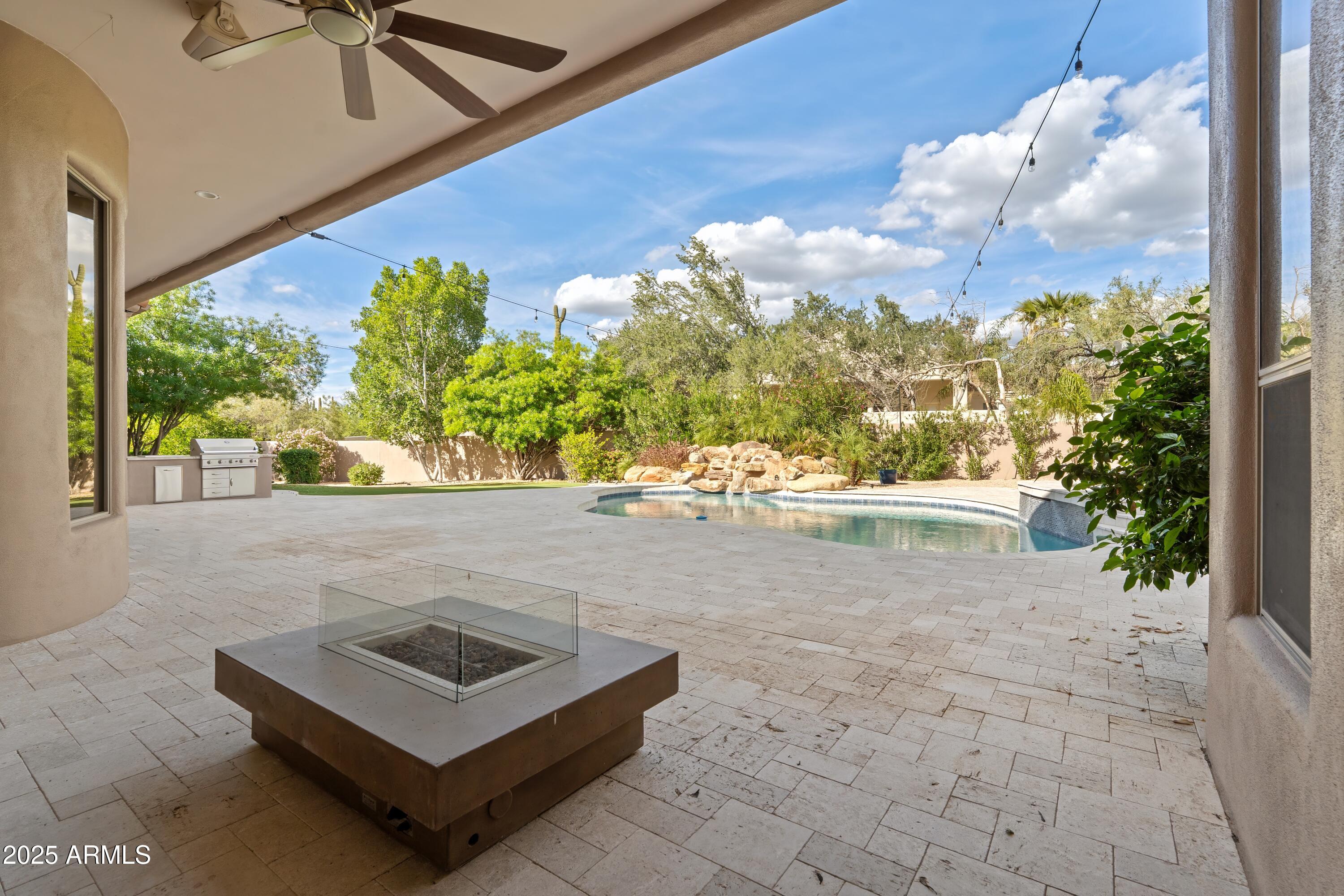 6938 E LOMAS VERDES Drive