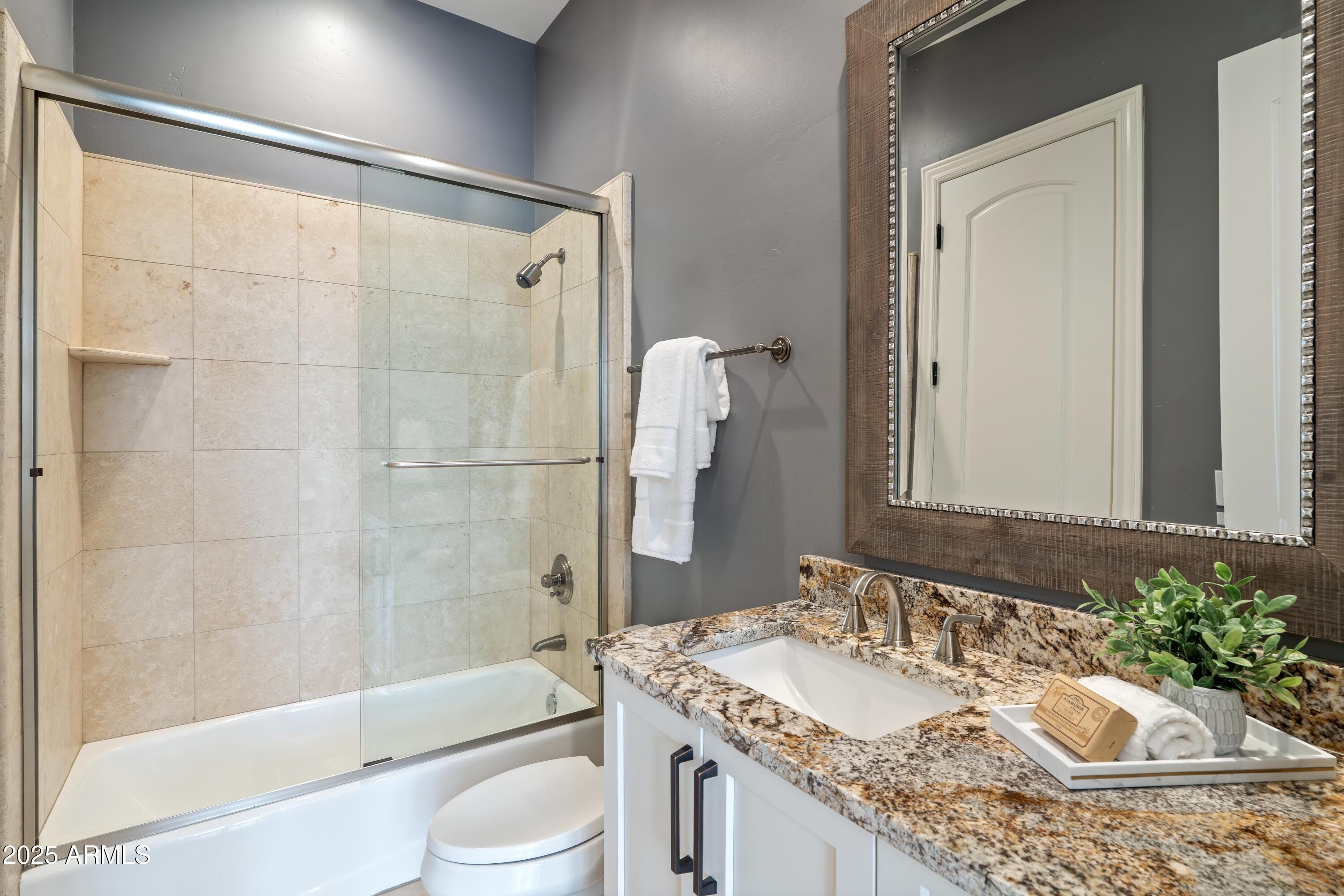 6938 E LOMAS VERDES Drive