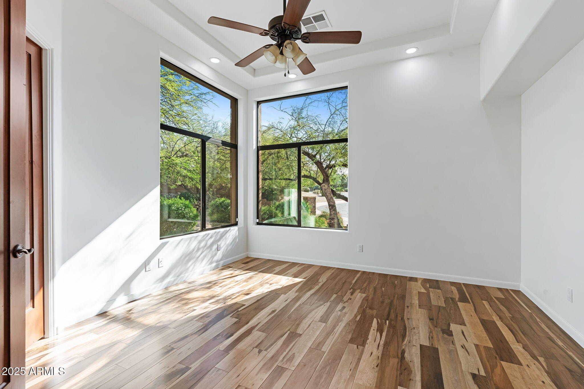 13322 E PARADISE Drive