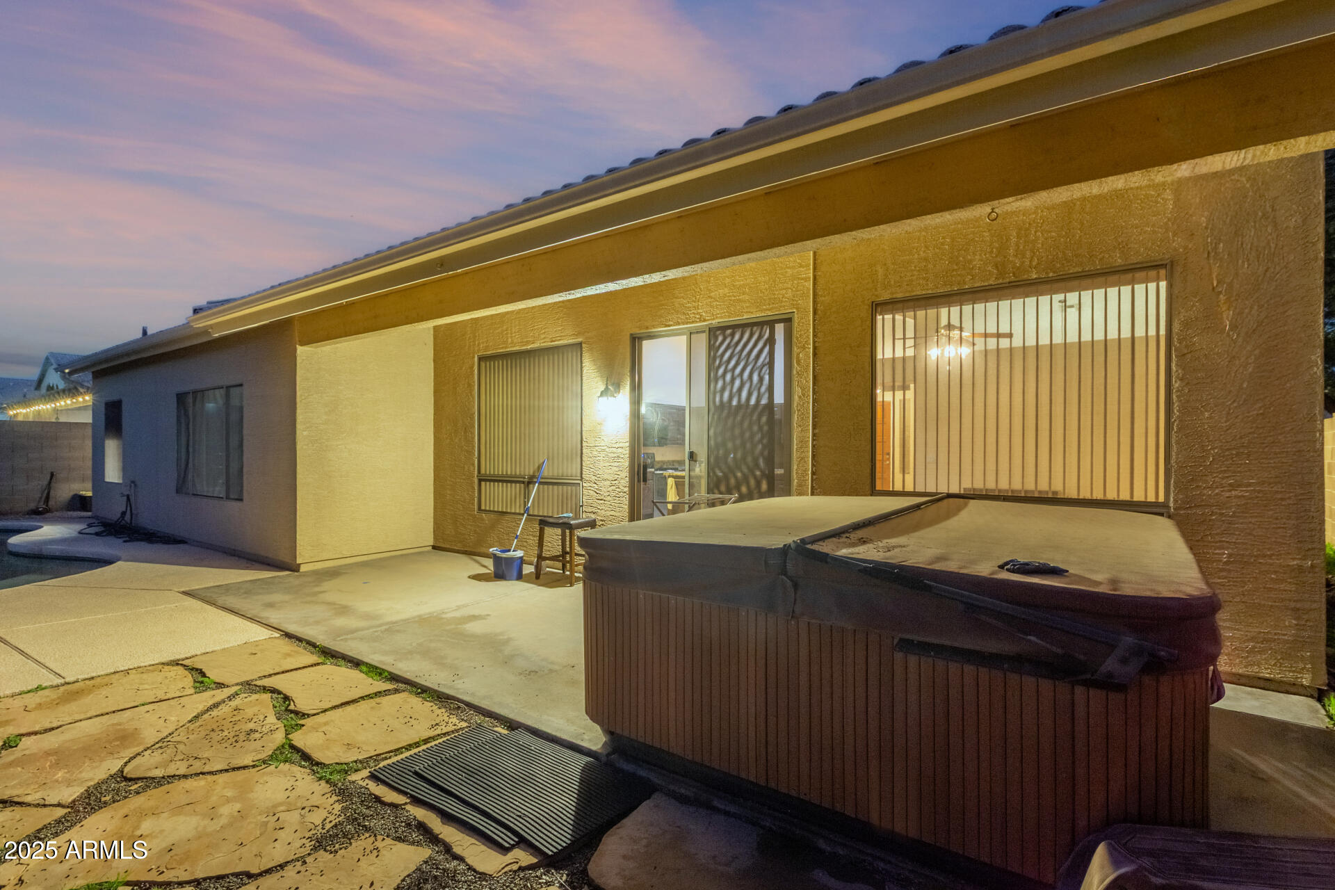 278 E SAGEBRUSH Street