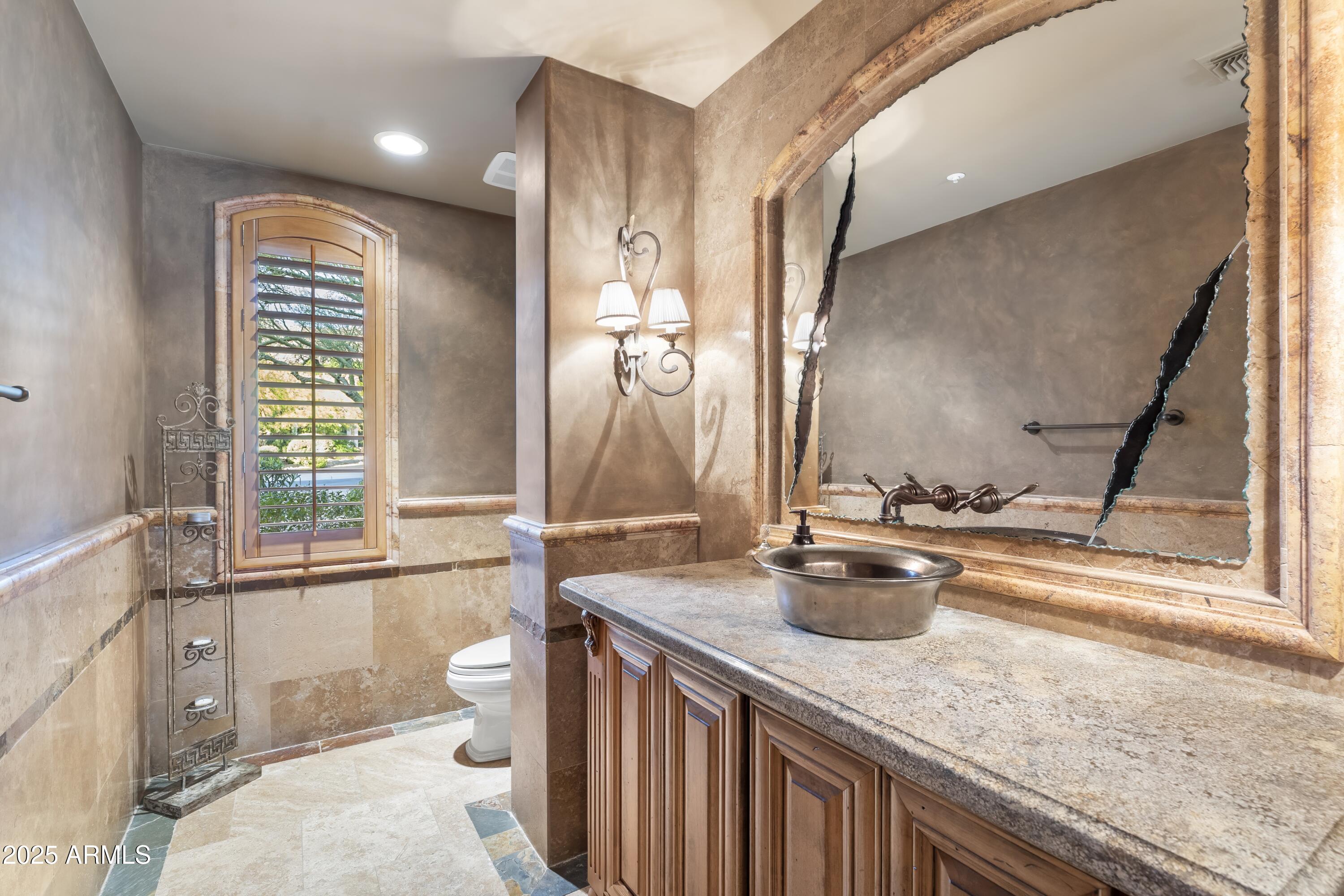 13249 E SUMMIT Drive