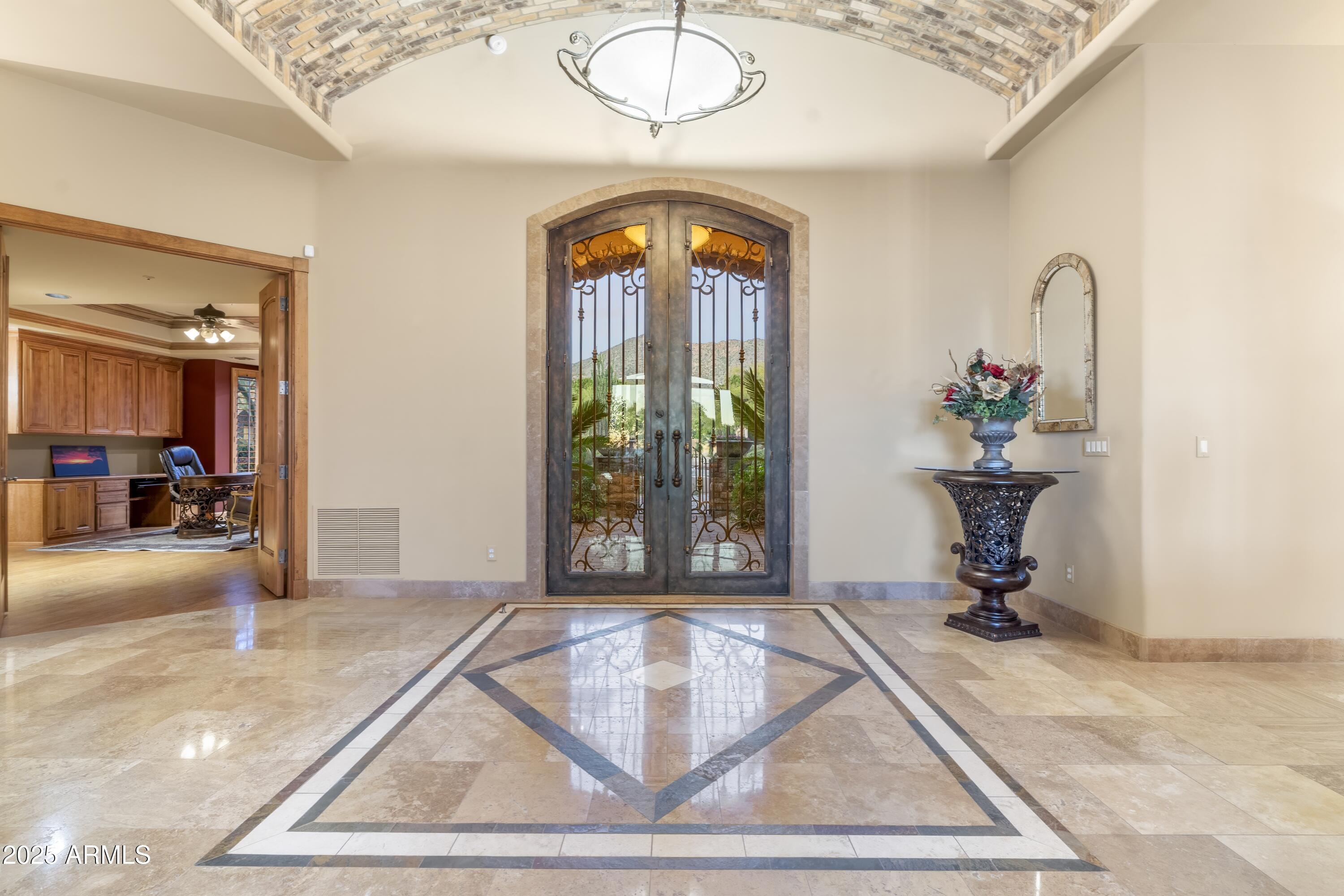 13249 E SUMMIT Drive