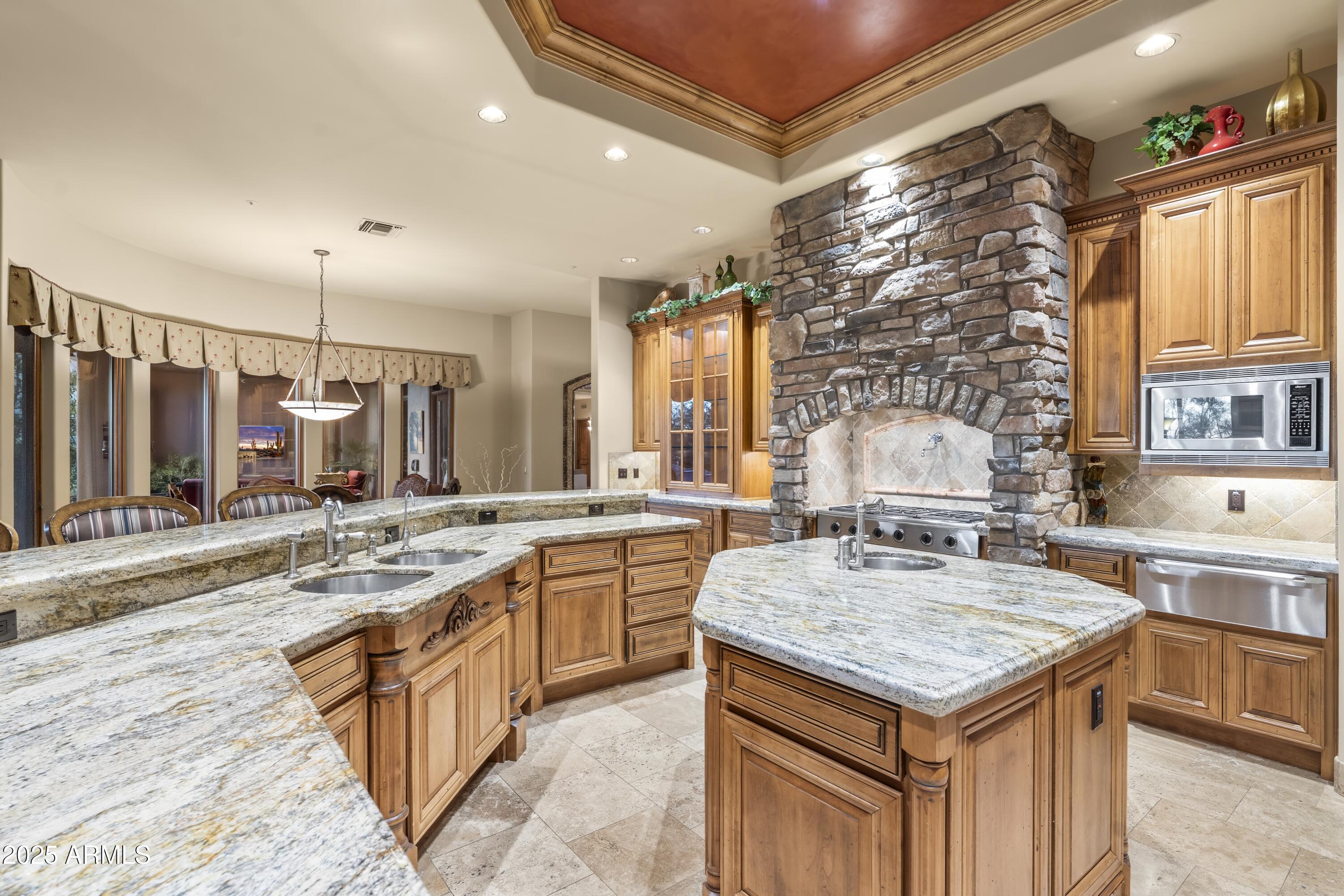 13249 E SUMMIT Drive