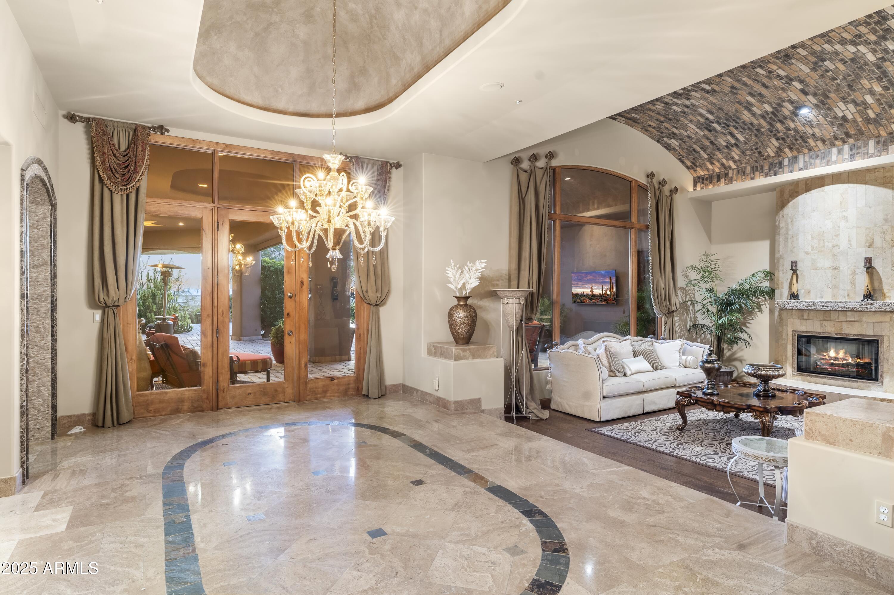 13249 E SUMMIT Drive