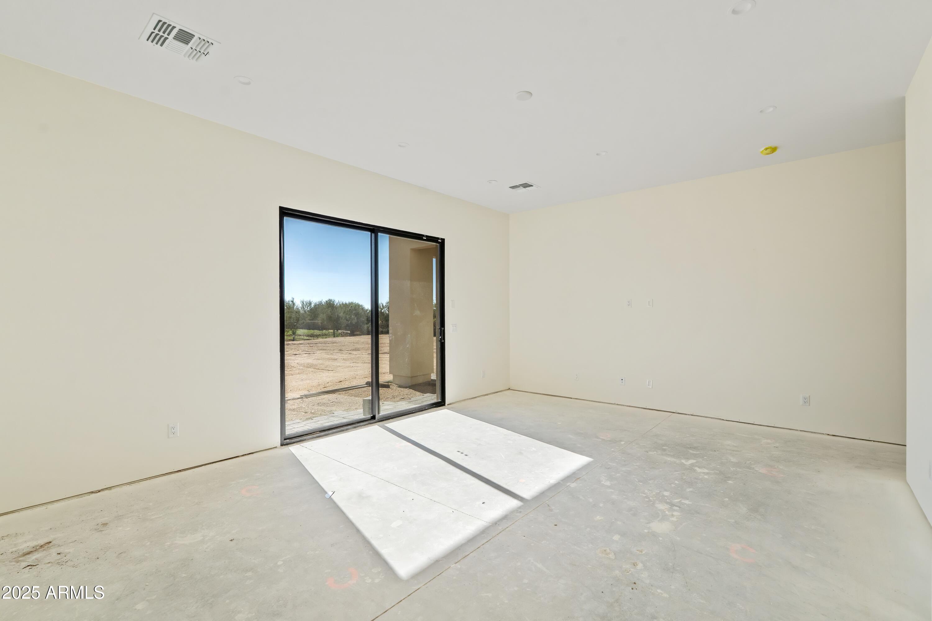 6615 E DOVE VALLEY Road