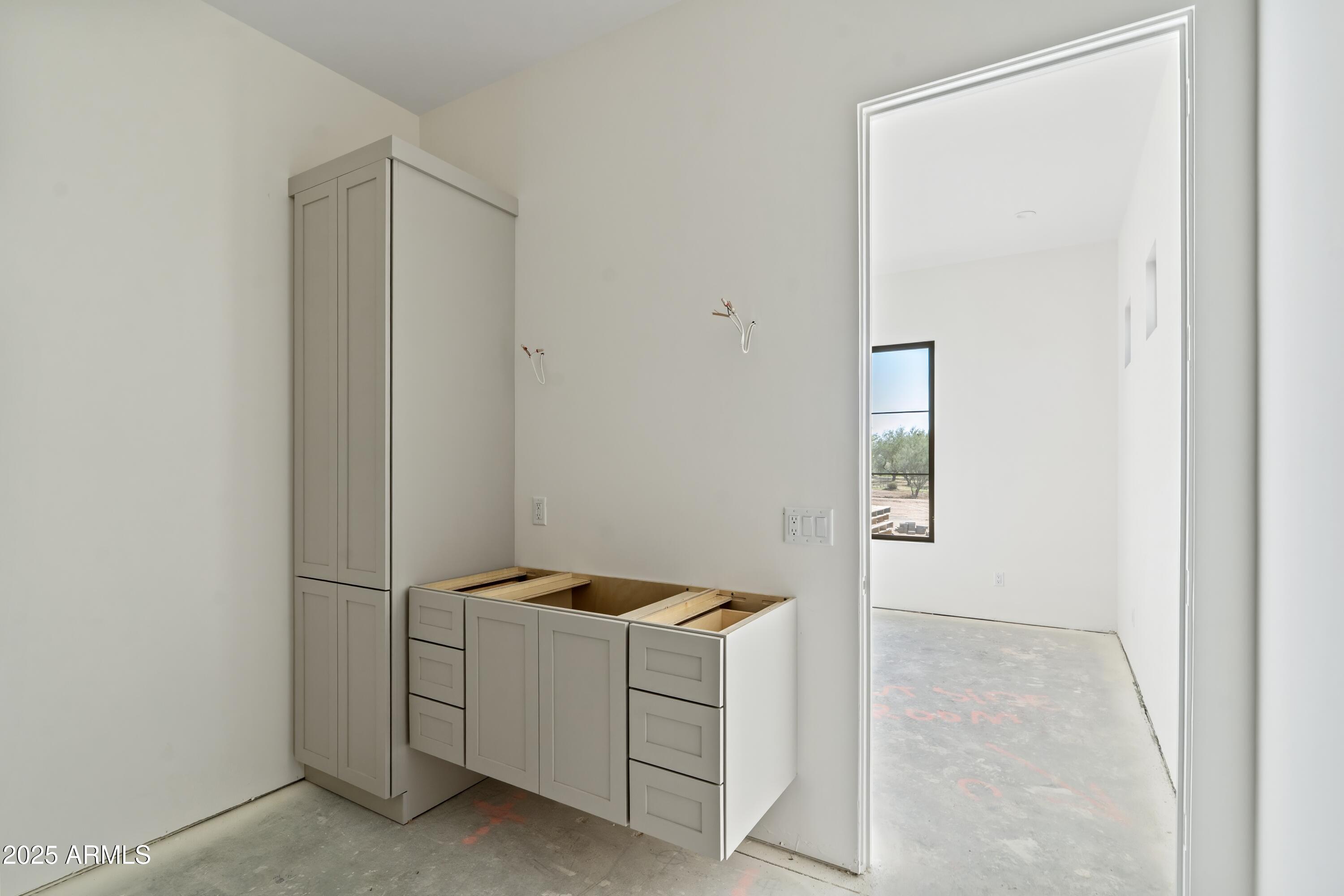 6615 E DOVE VALLEY Road