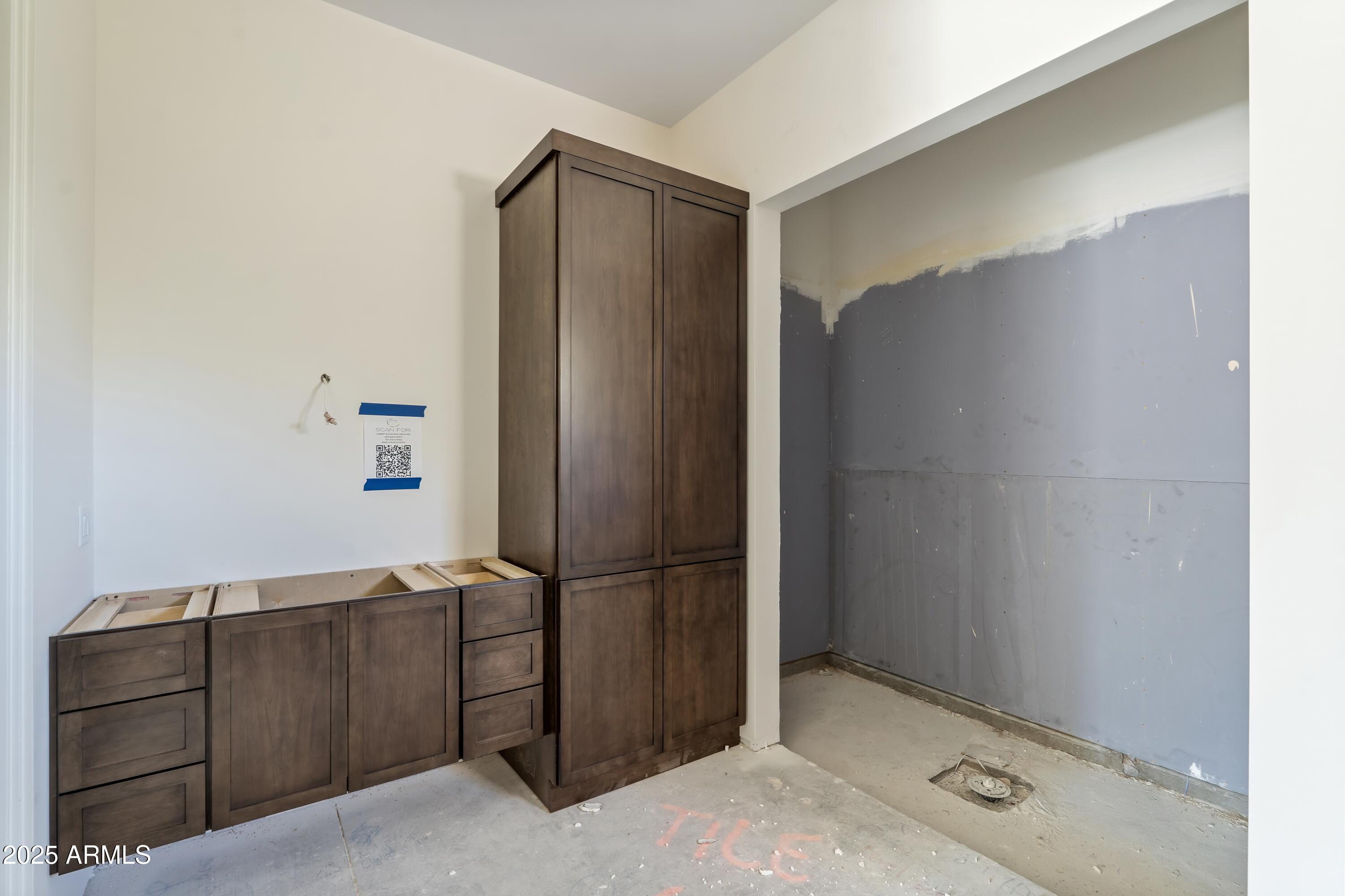 6615 E DOVE VALLEY Road