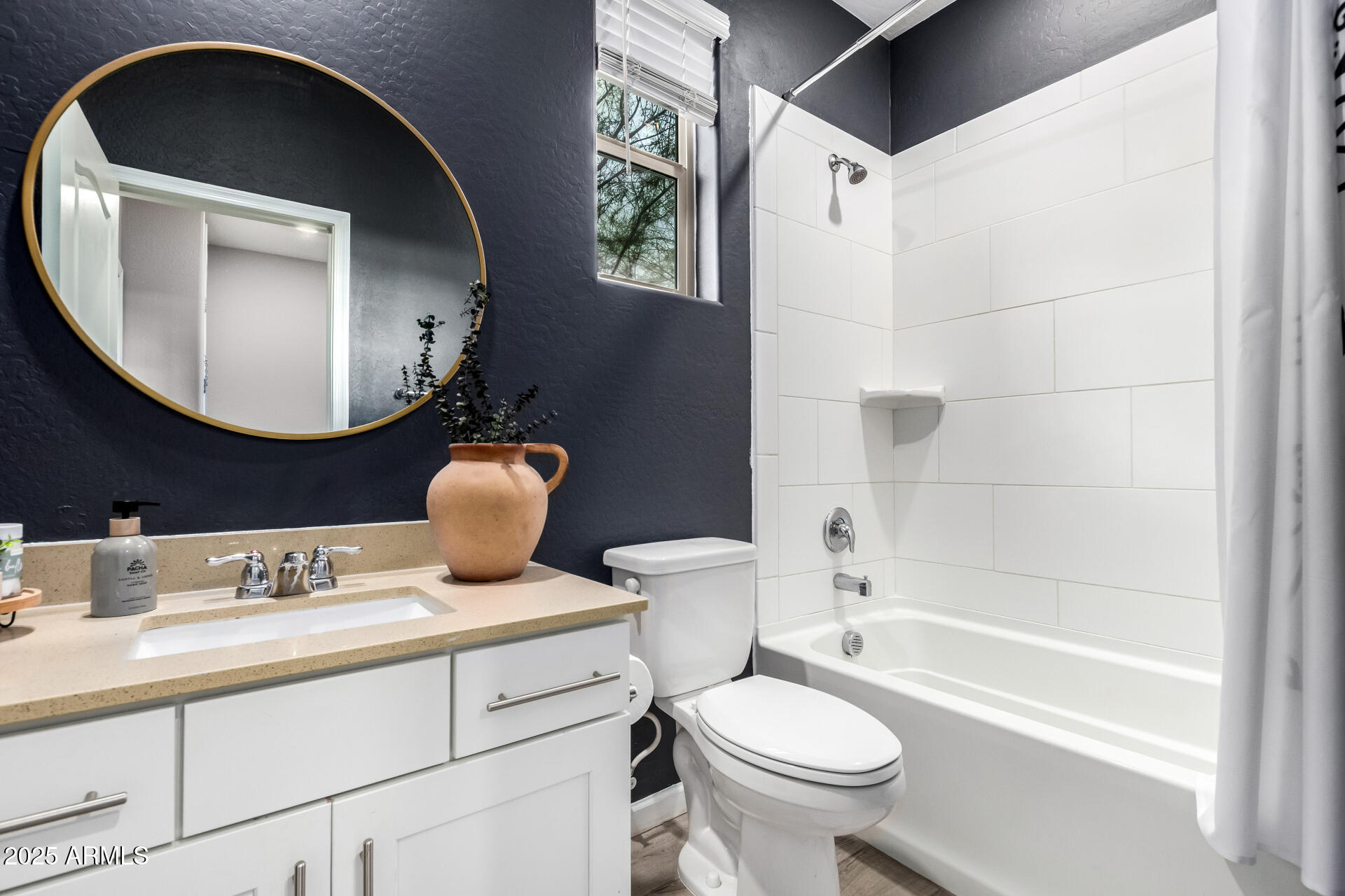 11702 E MASSAI Point