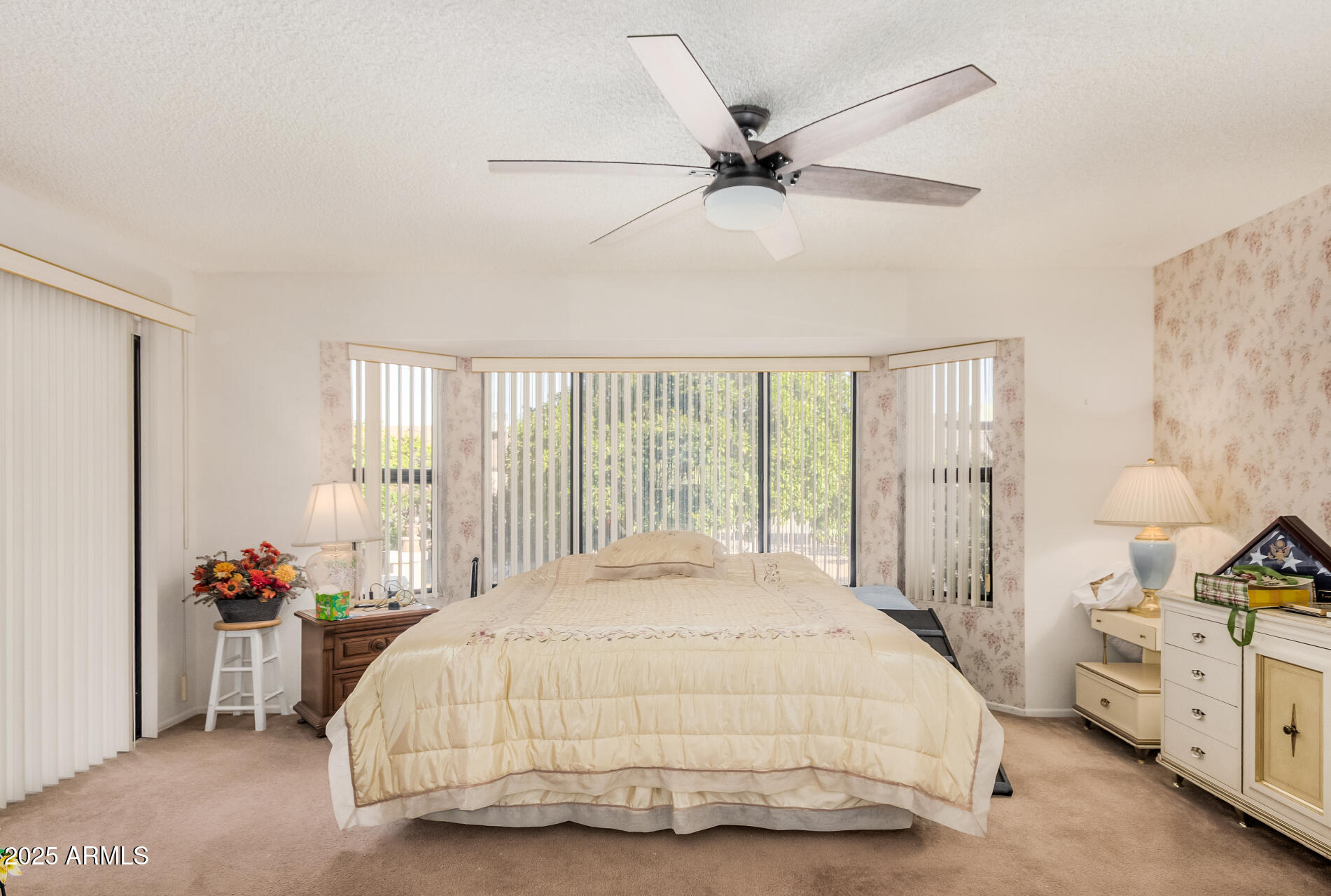 14426 W WHITE ROCK Drive