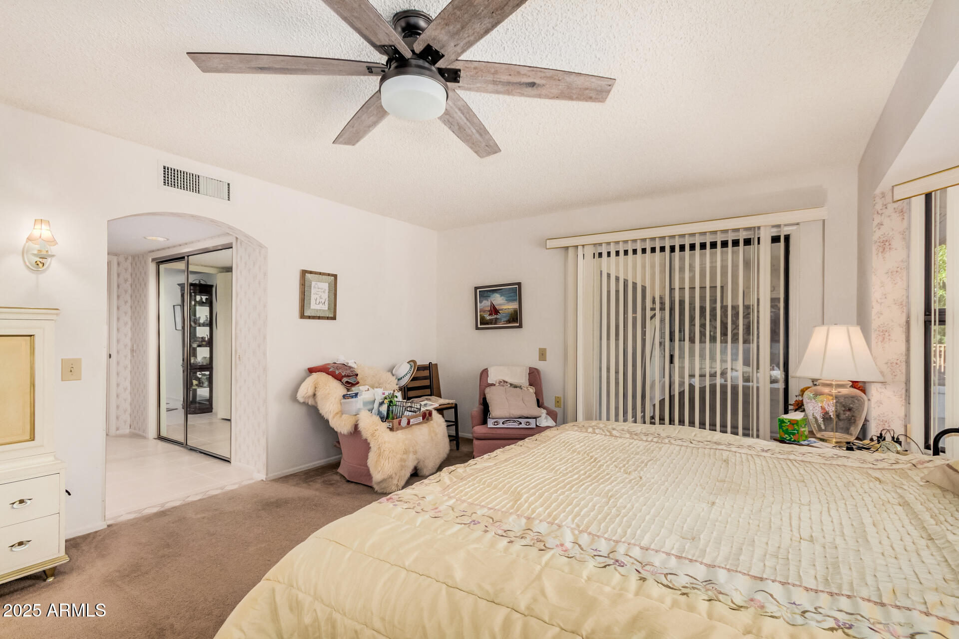 14426 W WHITE ROCK Drive