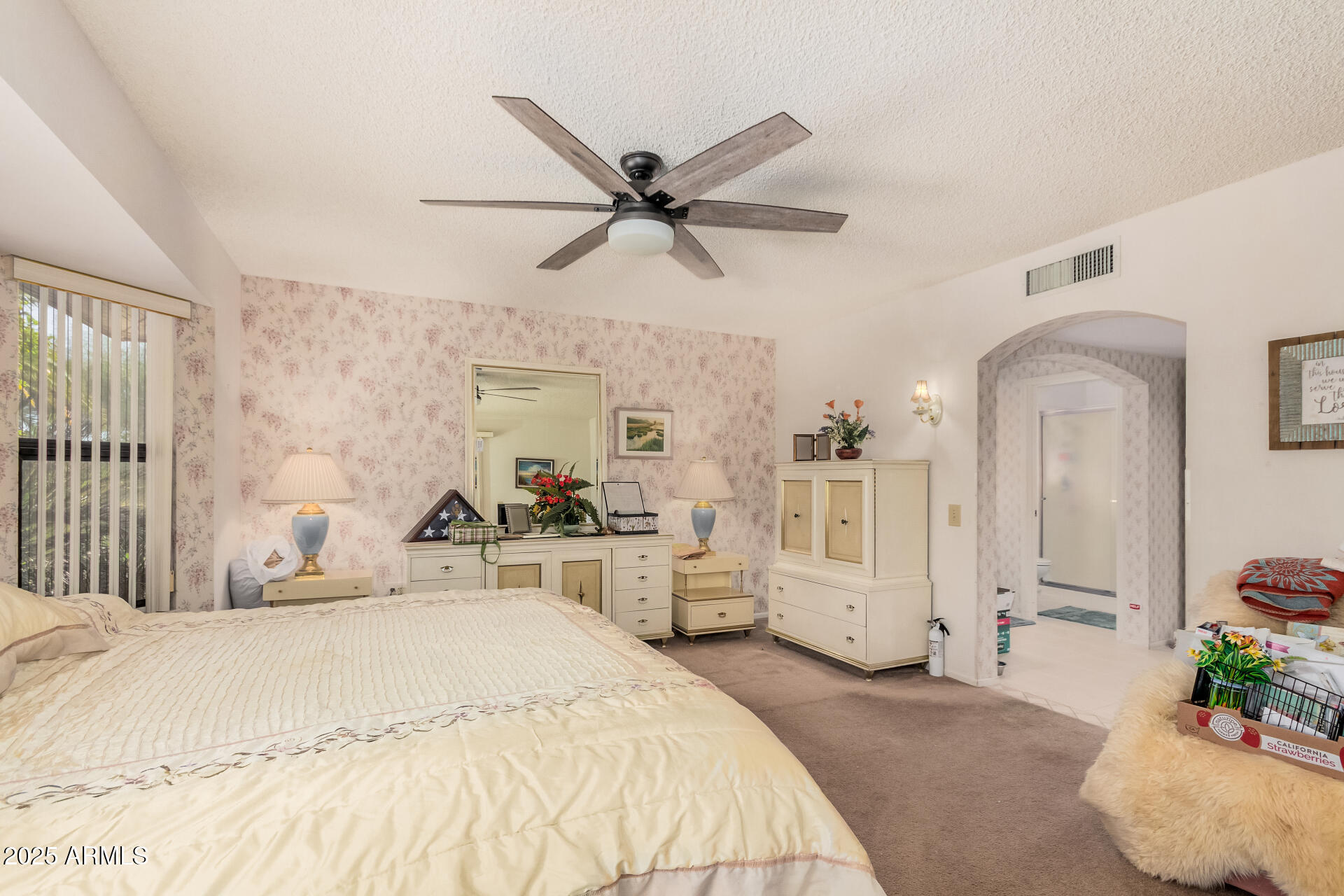 14426 W WHITE ROCK Drive