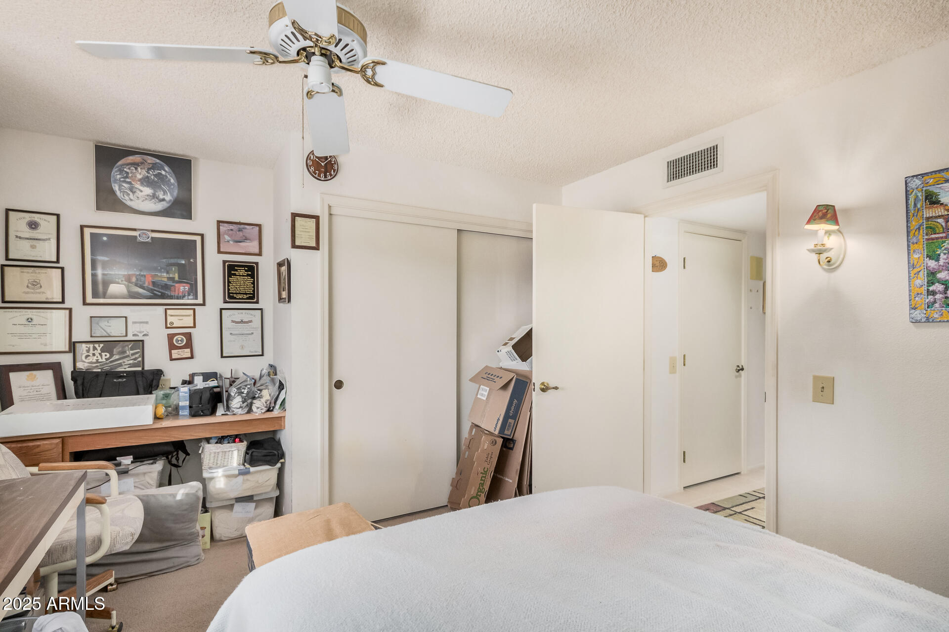 14426 W WHITE ROCK Drive