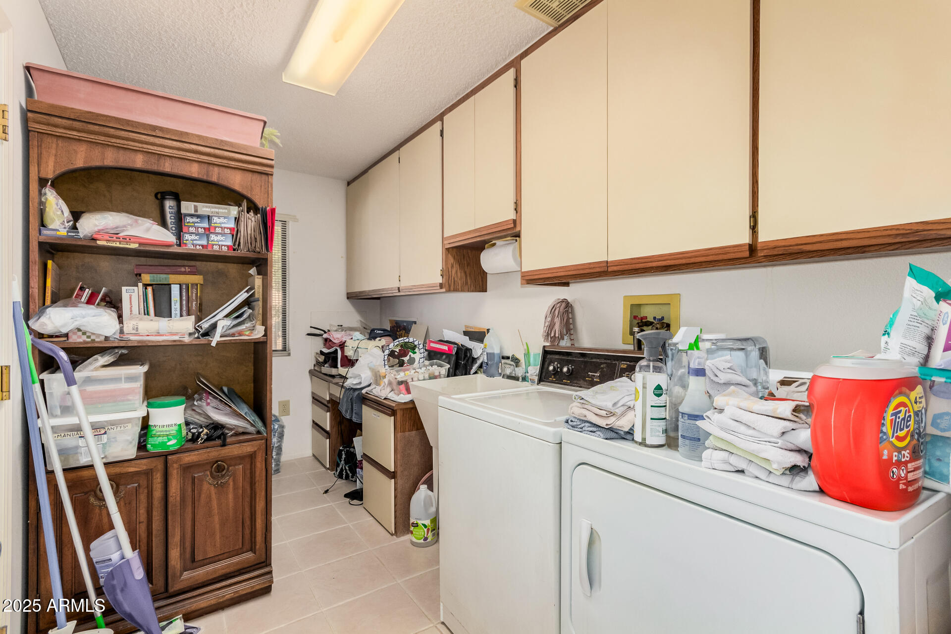 14426 W WHITE ROCK Drive