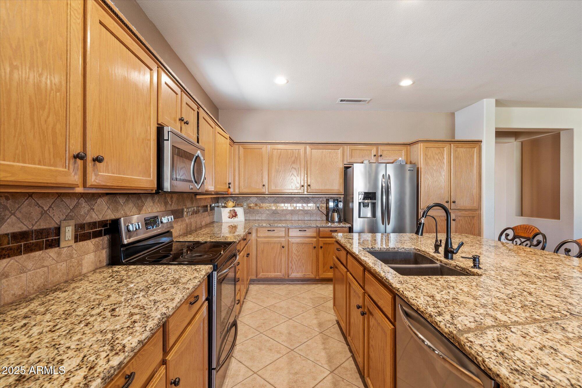 11008 W CIMARRON Drive