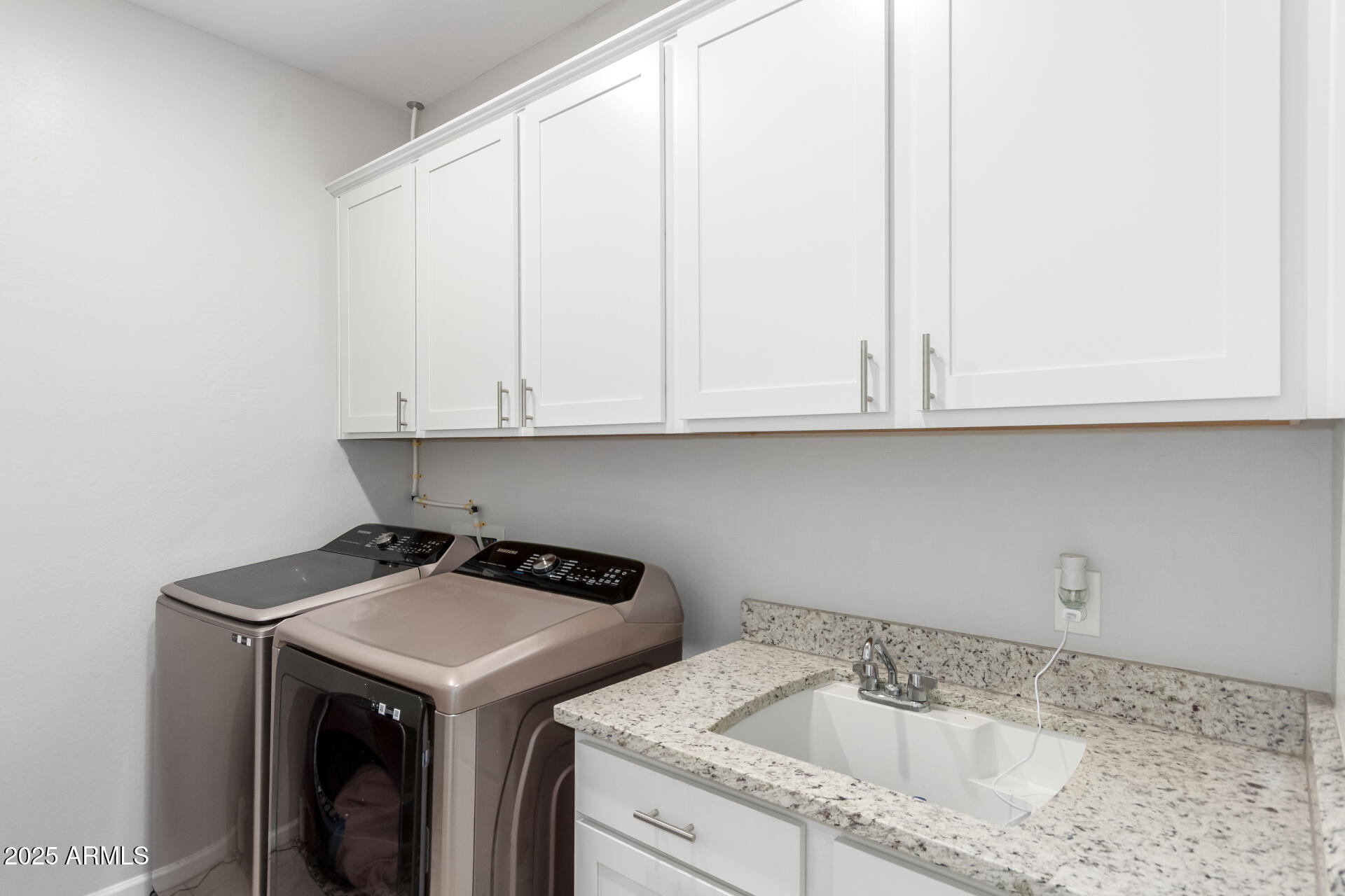 24591 W MOHAVE Street