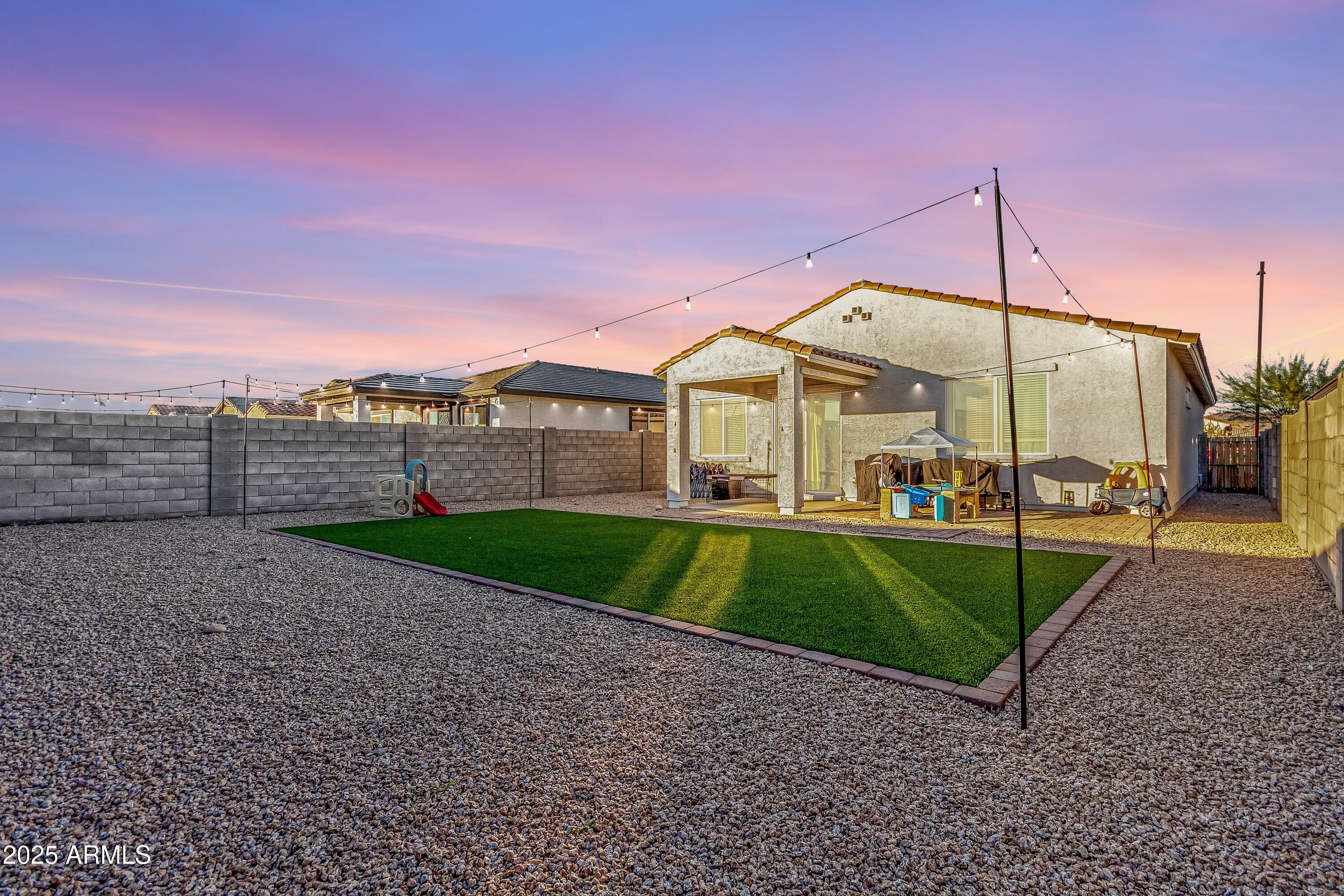 24591 W MOHAVE Street