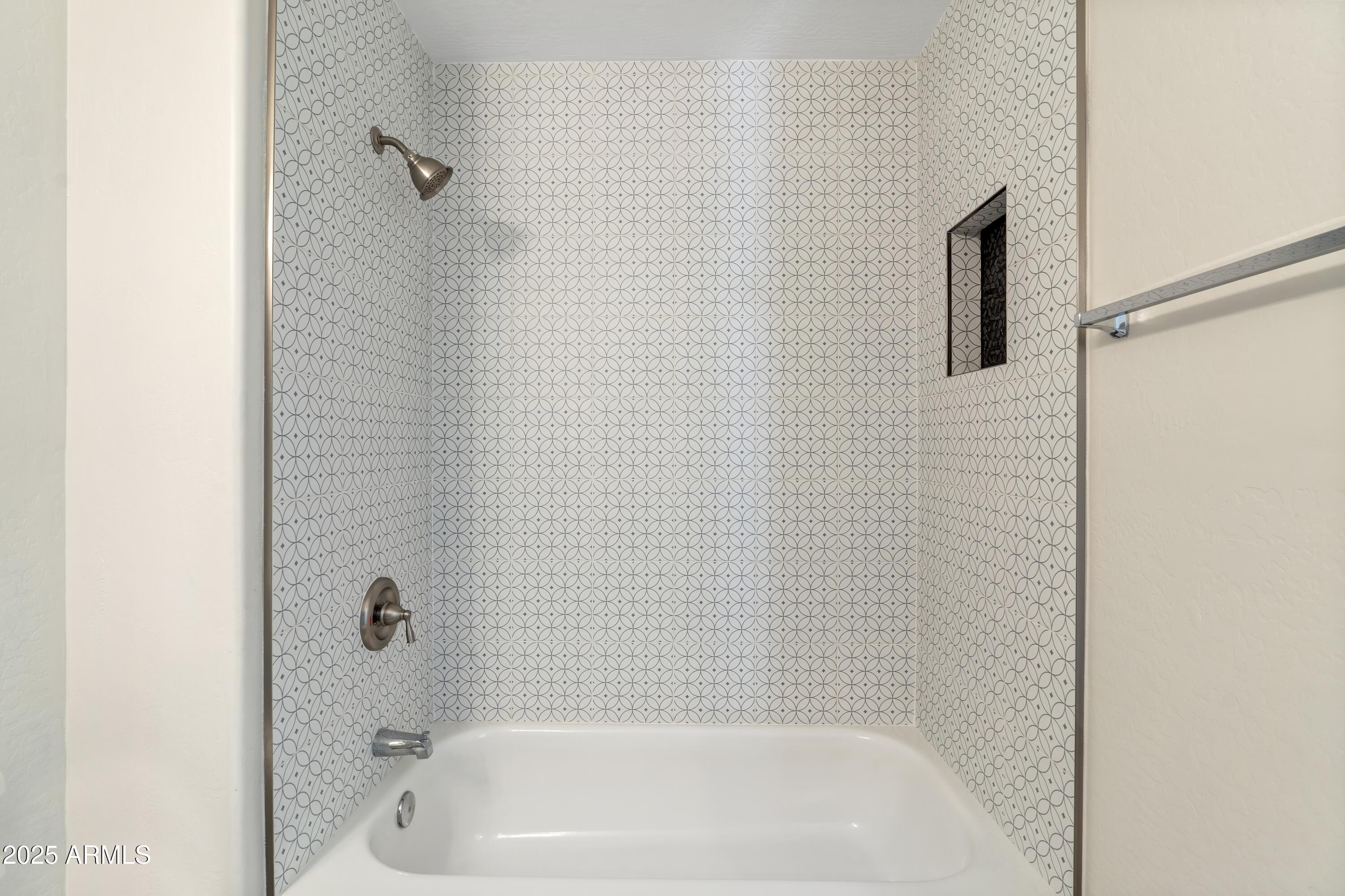 19700 N 76TH Street 2105