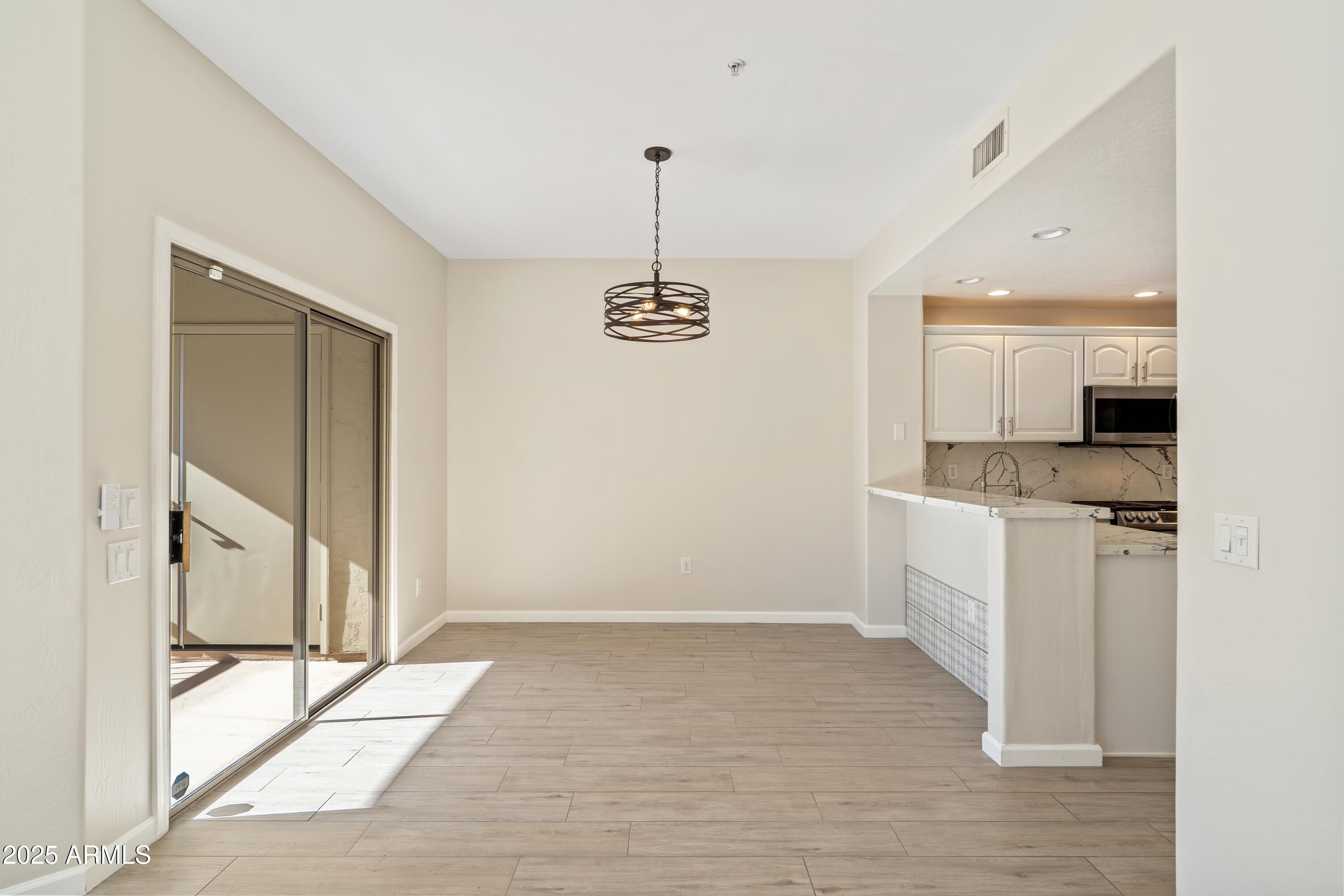 19700 N 76TH Street 2105