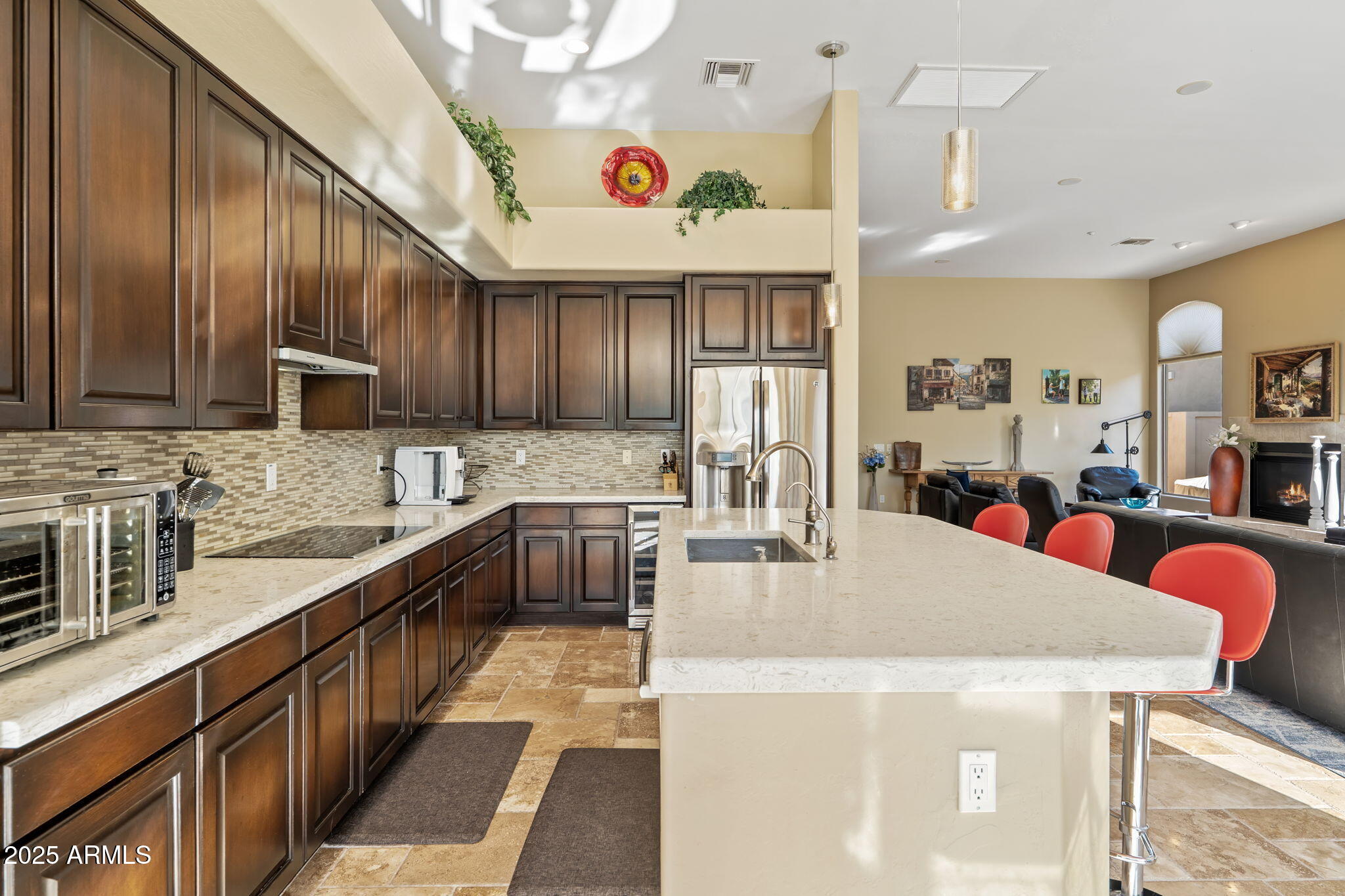 7699 E FLEDGLING Drive