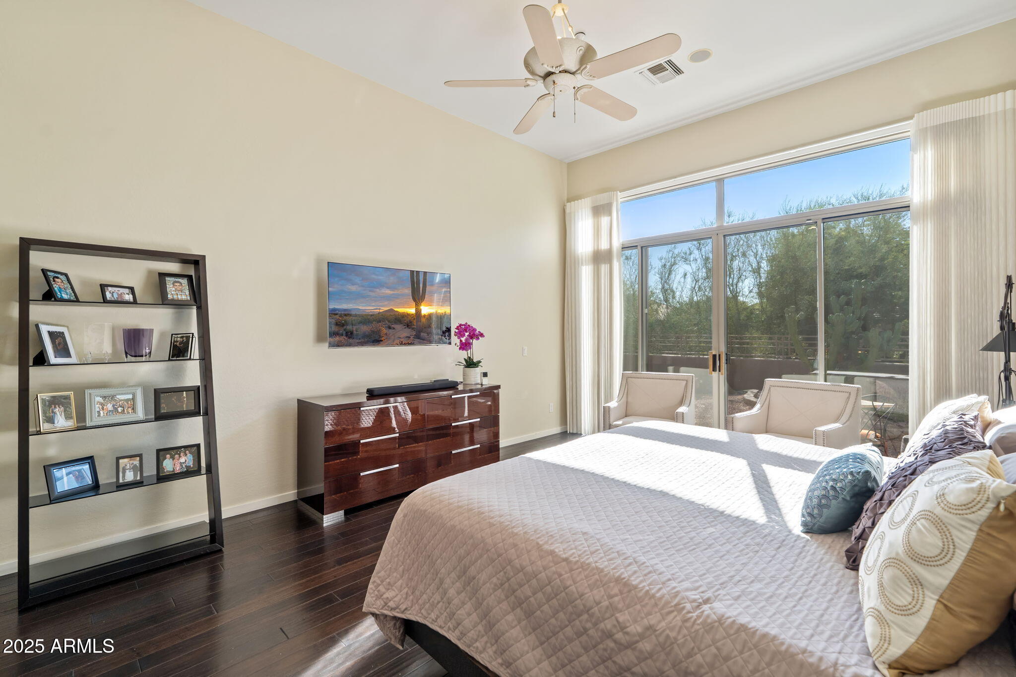 7699 E FLEDGLING Drive