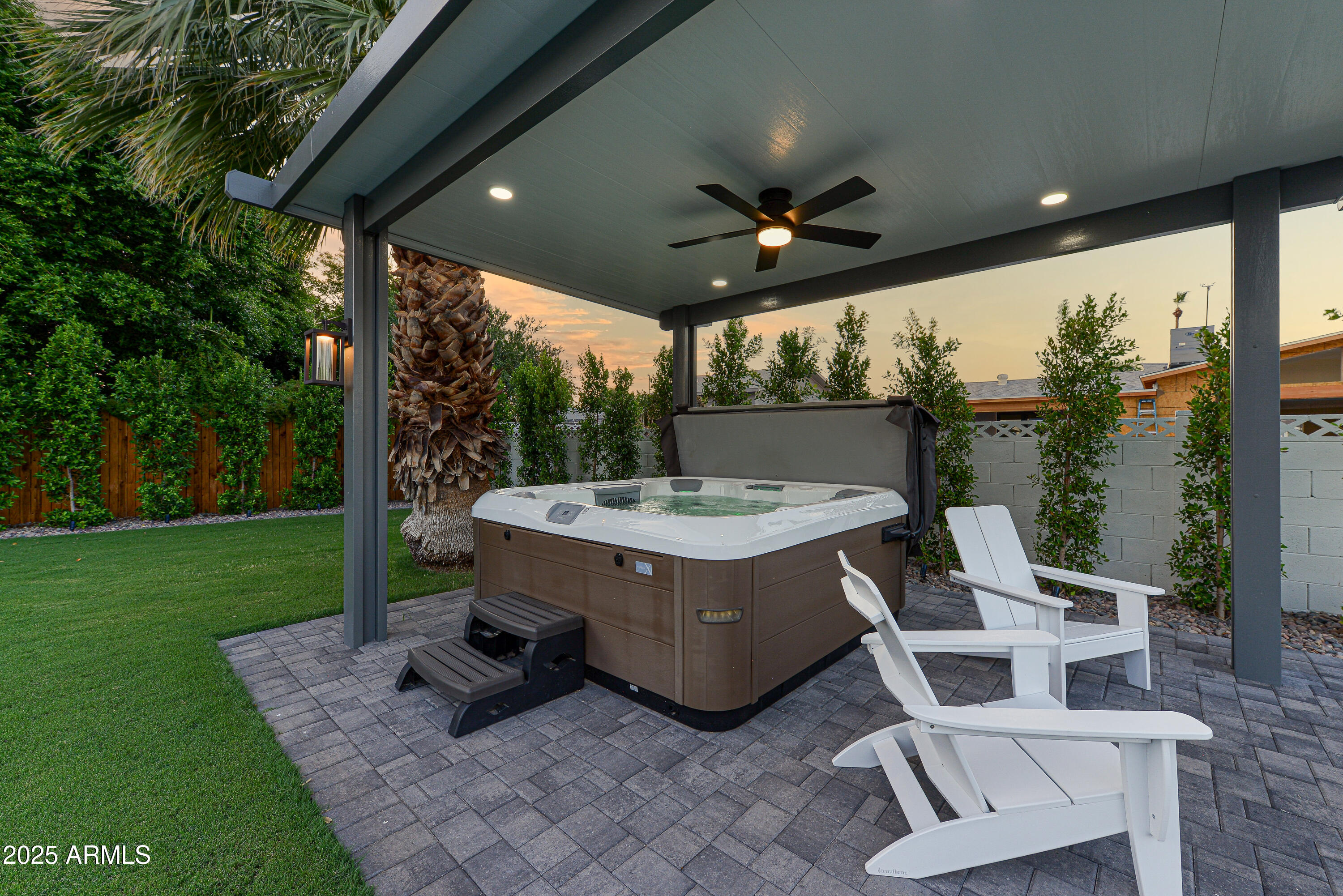 8532 E SAN MIGUEL Avenue