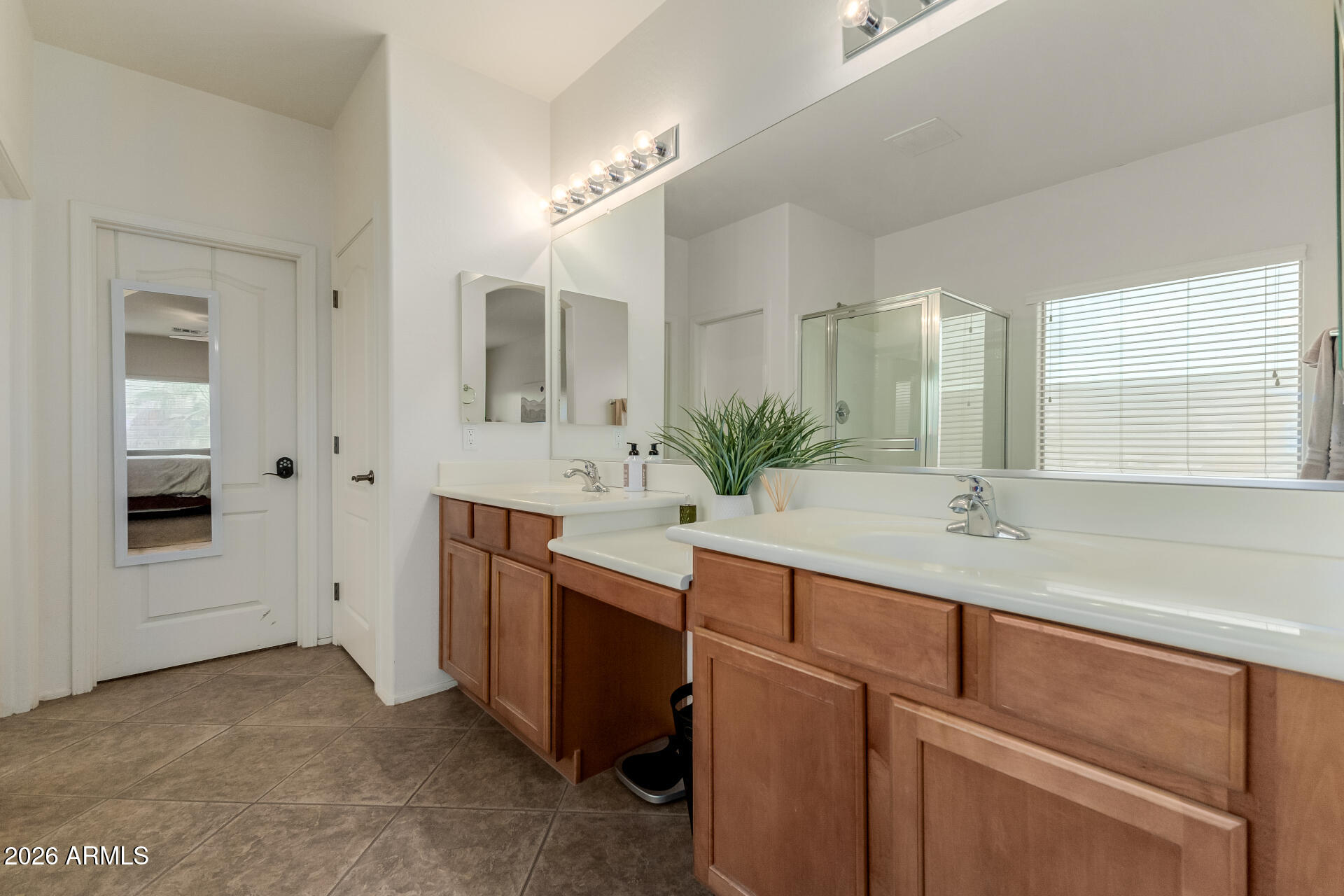 44192 W CANYON CREEK Drive